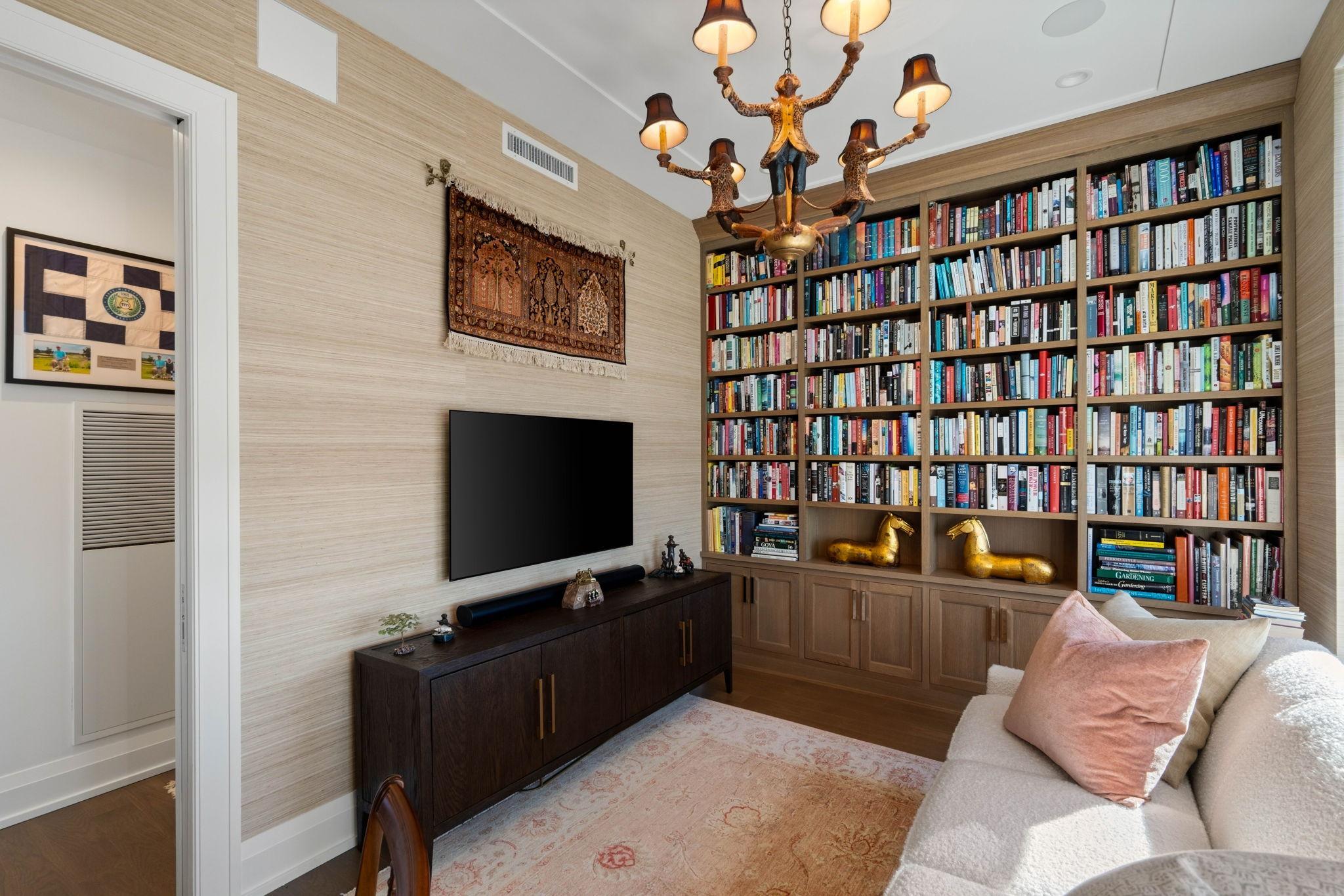 View of Residential at 1111 River Parkway #20B, Minneapolis MN 55415, Minneapolis (54 of 120) - Mike Wilen | Minnesota Team Real Estate