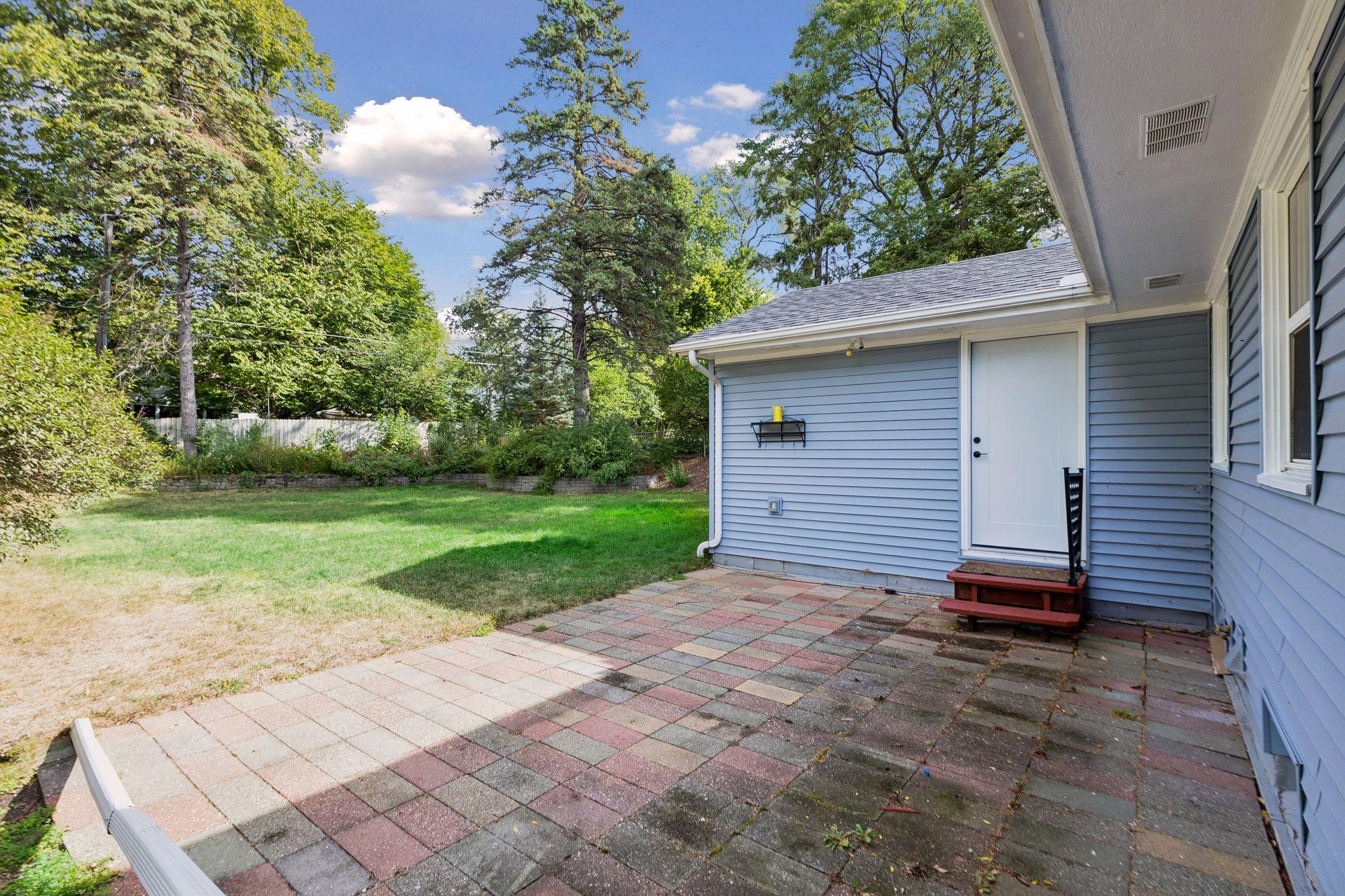 View of Residential at 1947 Yorkshire Court, Saint Paul MN 55116, Saint Paul (35 of 39) - Mike Wilen | Minnesota Team Real Estate
