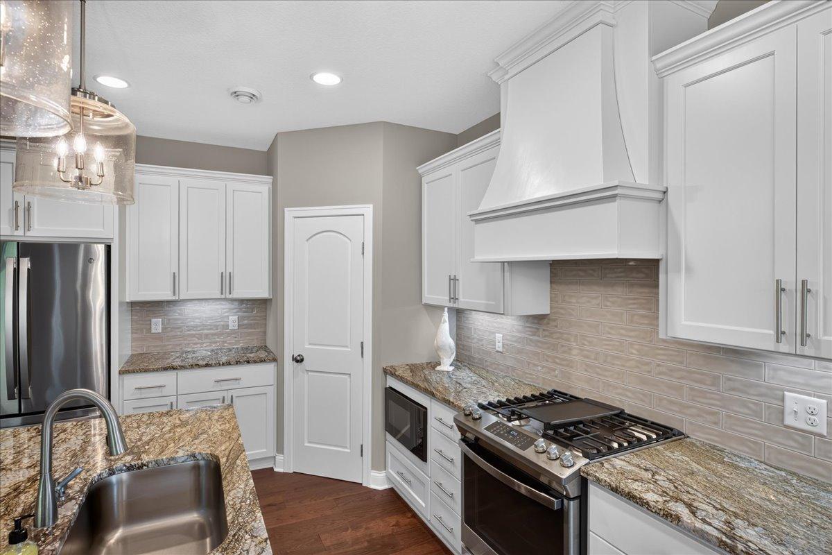 View of Residential at 17250 47th Avenue, Plymouth MN 55446, Plymouth (11 of 48) - Mike Wilen | Minnesota Team Real Estate