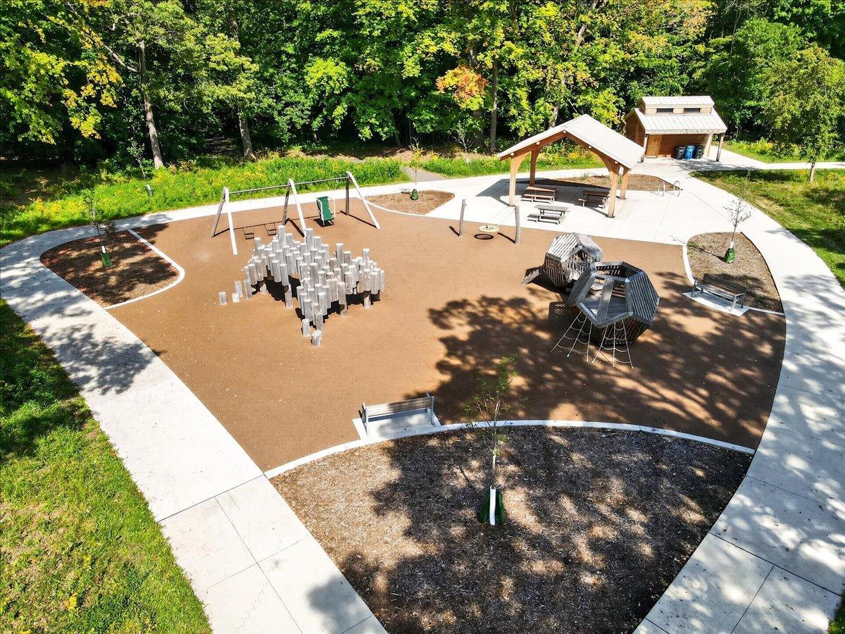 View of Residential at 17250 47th Avenue, Plymouth MN 55446, Plymouth (46 of 48) - Mike Wilen | Minnesota Team Real Estate