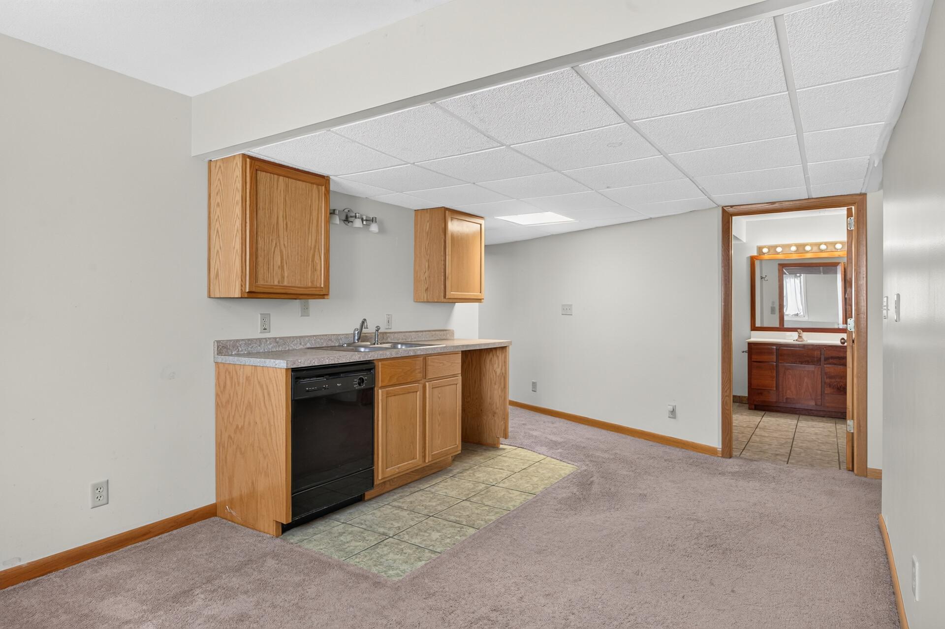 View of Residential at 412 Hazel Street, Saint Paul MN 55119, Saint Paul (32 of 47) - Mike Wilen | Minnesota Team Real Estate