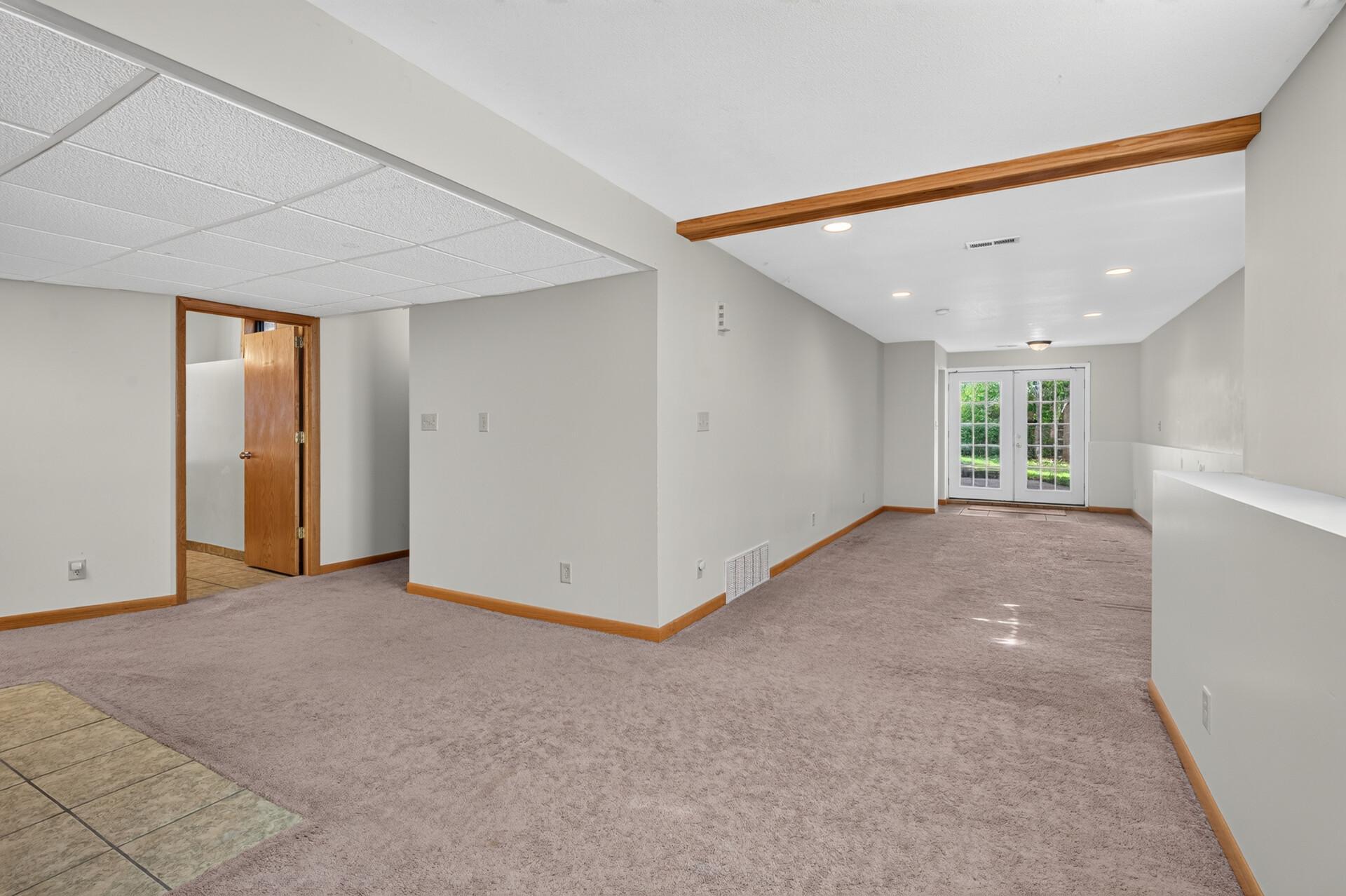 View of Residential at 412 Hazel Street, Saint Paul MN 55119, Saint Paul (31 of 47) - Mike Wilen | Minnesota Team Real Estate