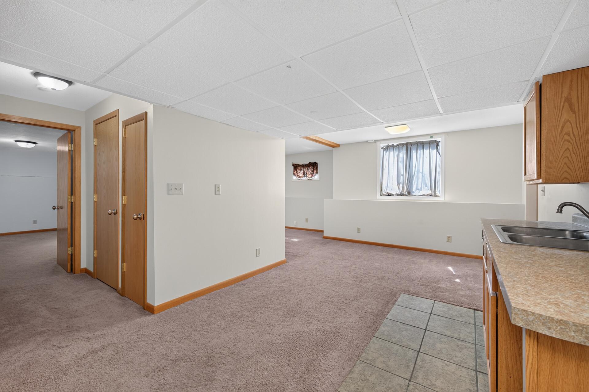 View of Residential at 412 Hazel Street, Saint Paul MN 55119, Saint Paul (29 of 47) - Mike Wilen | Minnesota Team Real Estate