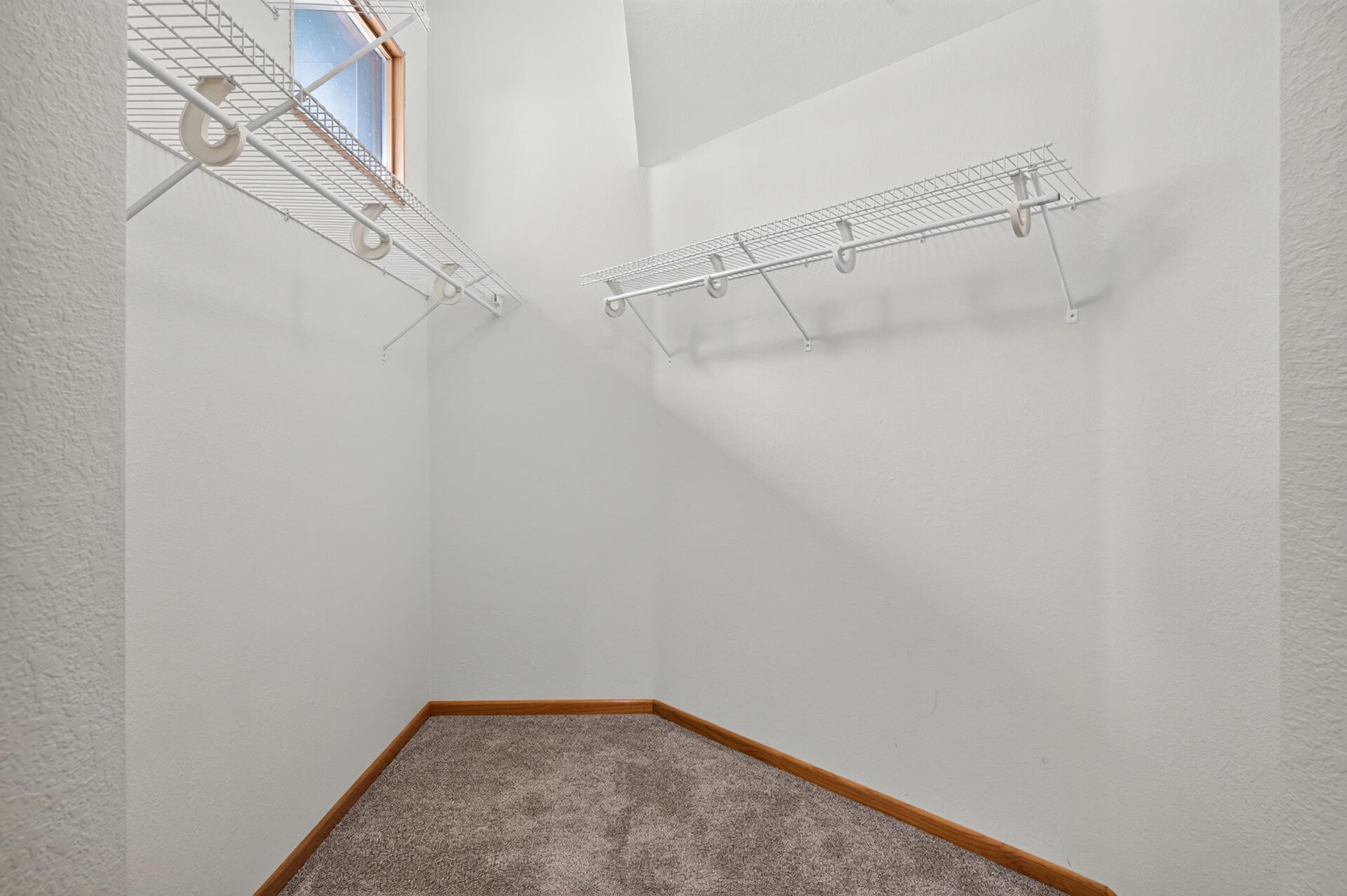 View of Residential at 412 Hazel Street, Saint Paul MN 55119, Saint Paul (23 of 47) - Mike Wilen | Minnesota Team Real Estate