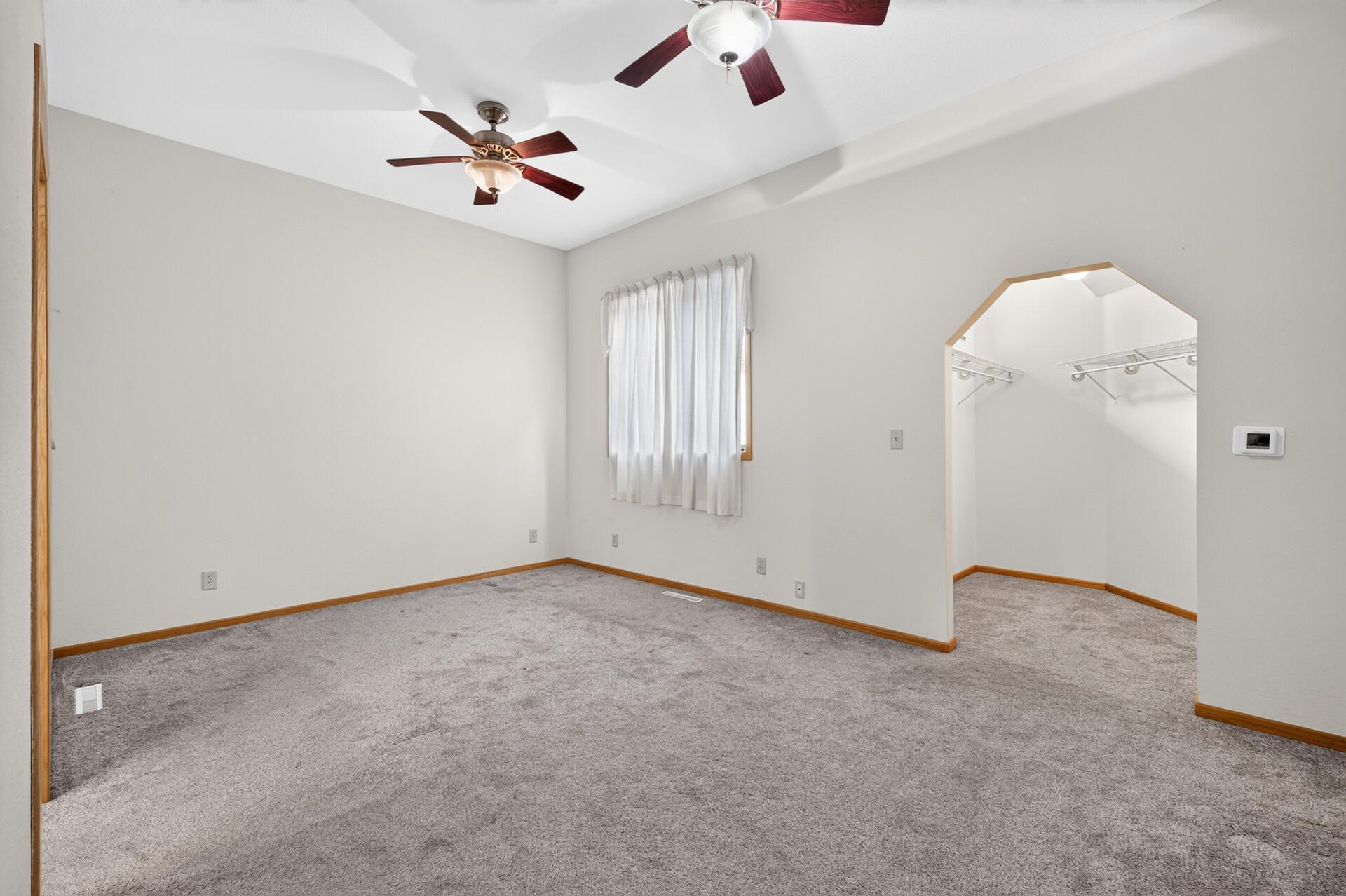 View of Residential at 412 Hazel Street, Saint Paul MN 55119, Saint Paul (22 of 47) - Mike Wilen | Minnesota Team Real Estate