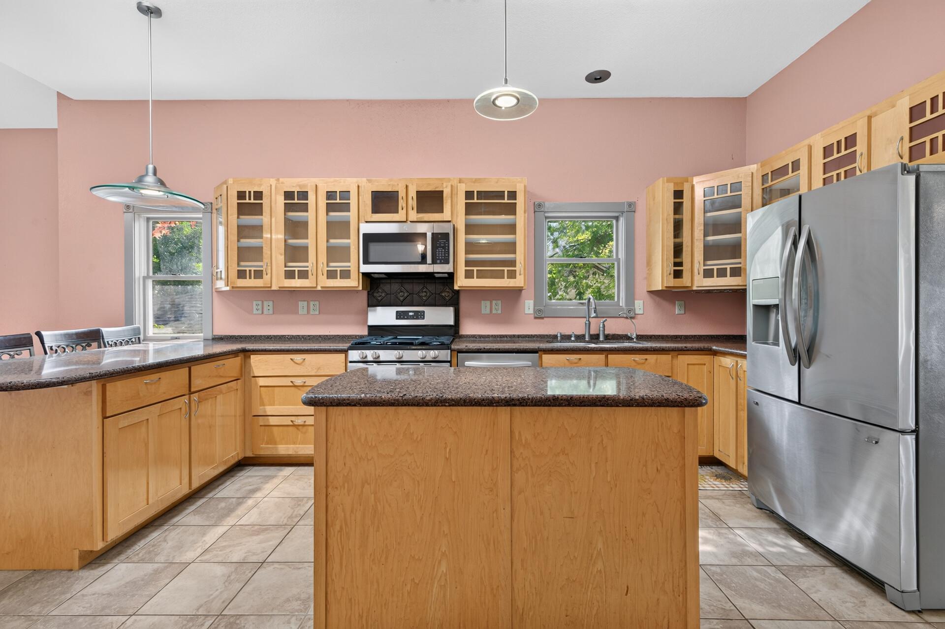 View of Residential at 412 Hazel Street, Saint Paul MN 55119, Saint Paul (12 of 47) - Mike Wilen | Minnesota Team Real Estate
