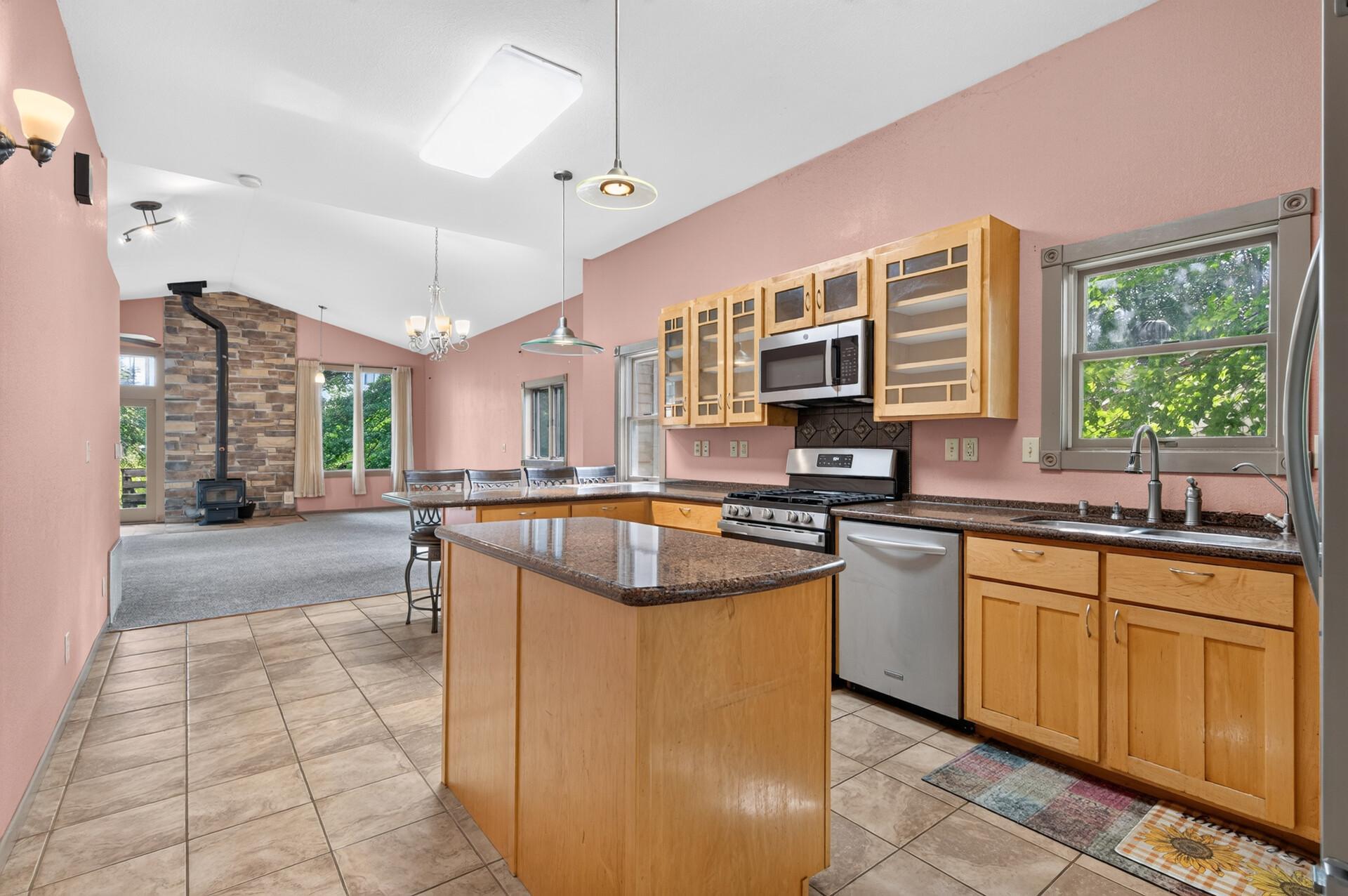 View of Residential at 412 Hazel Street, Saint Paul MN 55119, Saint Paul (11 of 47) - Mike Wilen | Minnesota Team Real Estate