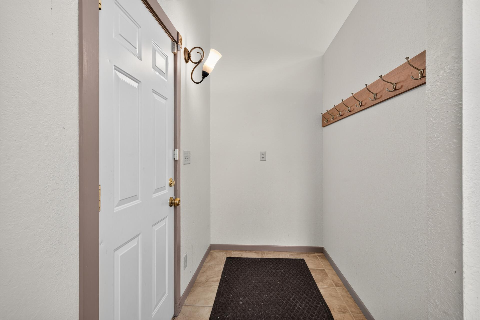 View of Residential at 412 Hazel Street, Saint Paul MN 55119, Saint Paul (7 of 47) - Mike Wilen | Minnesota Team Real Estate