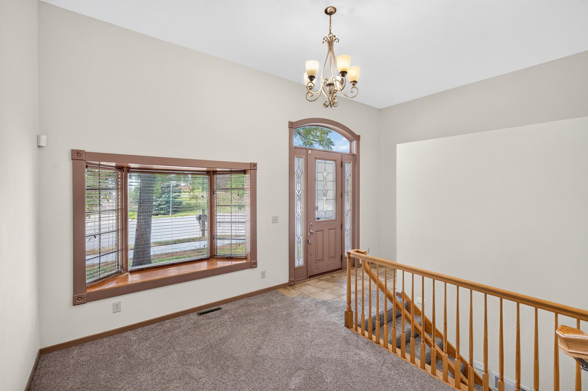 View of Residential at 412 Hazel Street, Saint Paul MN 55119, Saint Paul (5 of 47) - Mike Wilen | Minnesota Team Real Estate