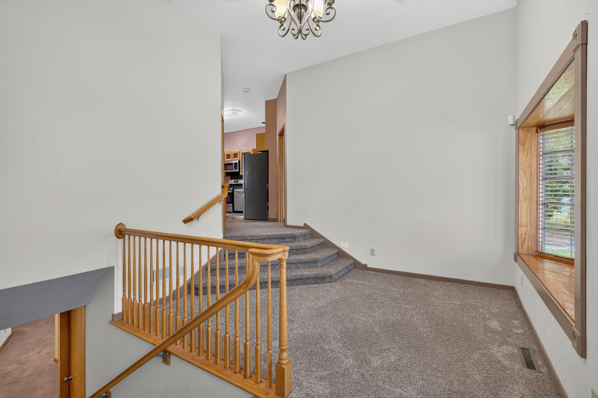 View of Residential at 412 Hazel Street, Saint Paul MN 55119, Saint Paul (4 of 47) - Mike Wilen | Minnesota Team Real Estate