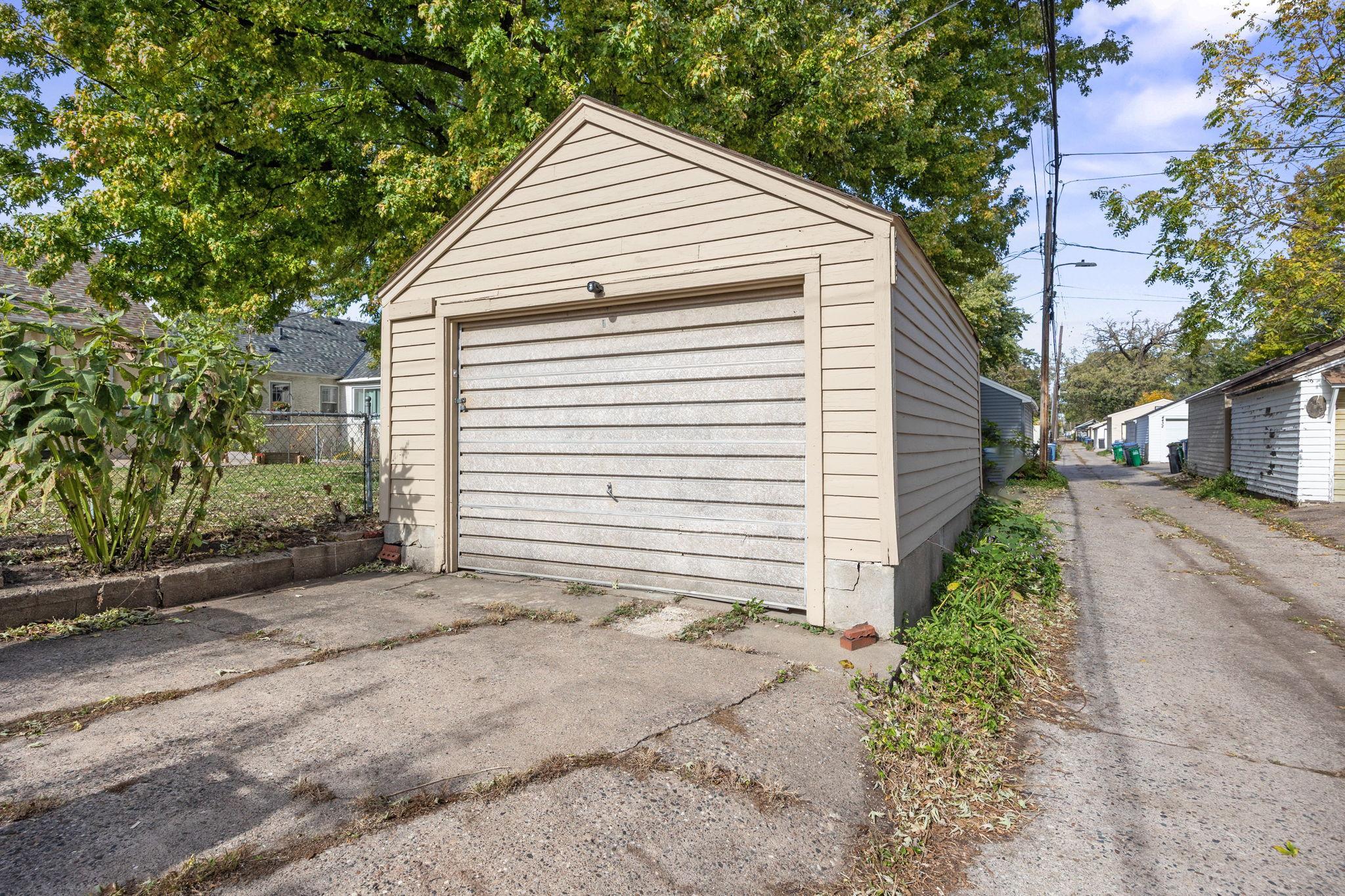 View of Residential at 4445 30th Avenue, Minneapolis MN 55406, Minneapolis (29 of 39) - Mike Wilen | Minnesota Team Real Estate