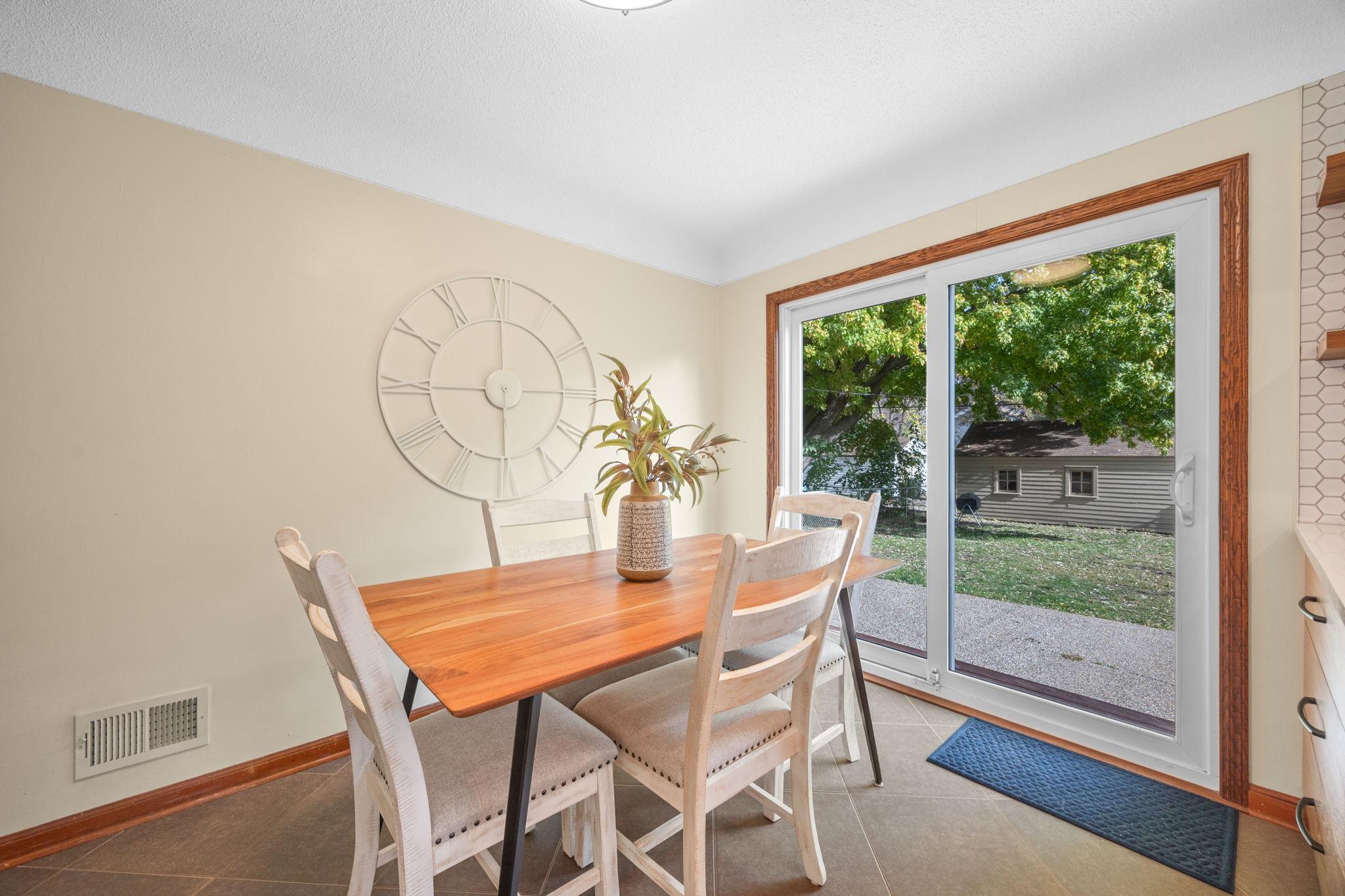 View of Residential at 4445 30th Avenue, Minneapolis MN 55406, Minneapolis (14 of 39) - Mike Wilen | Minnesota Team Real Estate