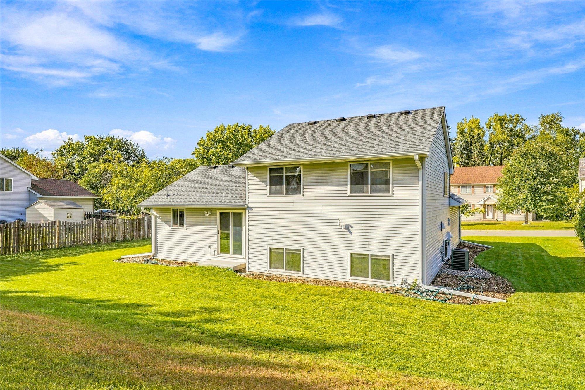 View of Residential at 342 Parkview Lane, Maplewood MN 55119, Maplewood (38 of 41) - Mike Wilen | Minnesota Team Real Estate