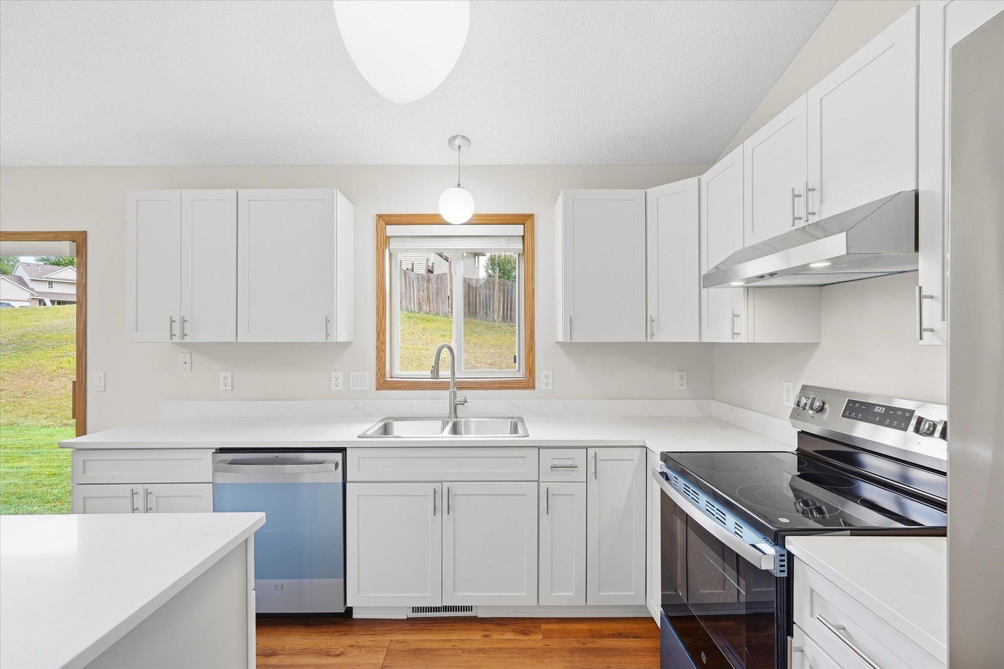View of Residential at 342 Parkview Lane, Maplewood MN 55119, Maplewood (14 of 15) - Mike Wilen | Minnesota Team Real Estate