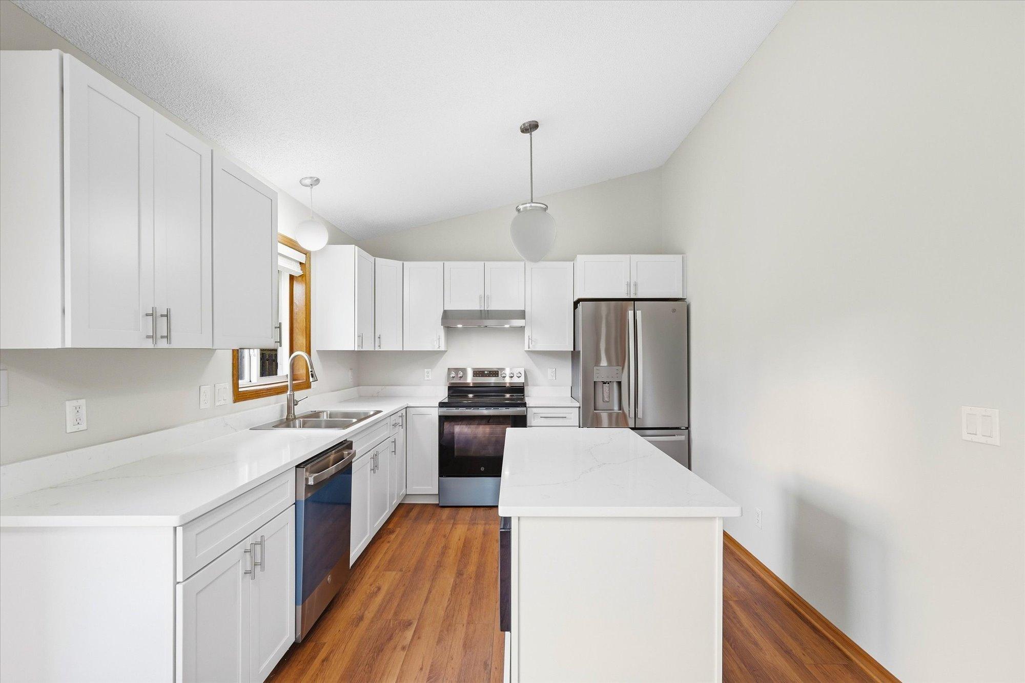 View of Residential at 342 Parkview Lane, Maplewood MN 55119, Maplewood (12 of 15) - Mike Wilen | Minnesota Team Real Estate
