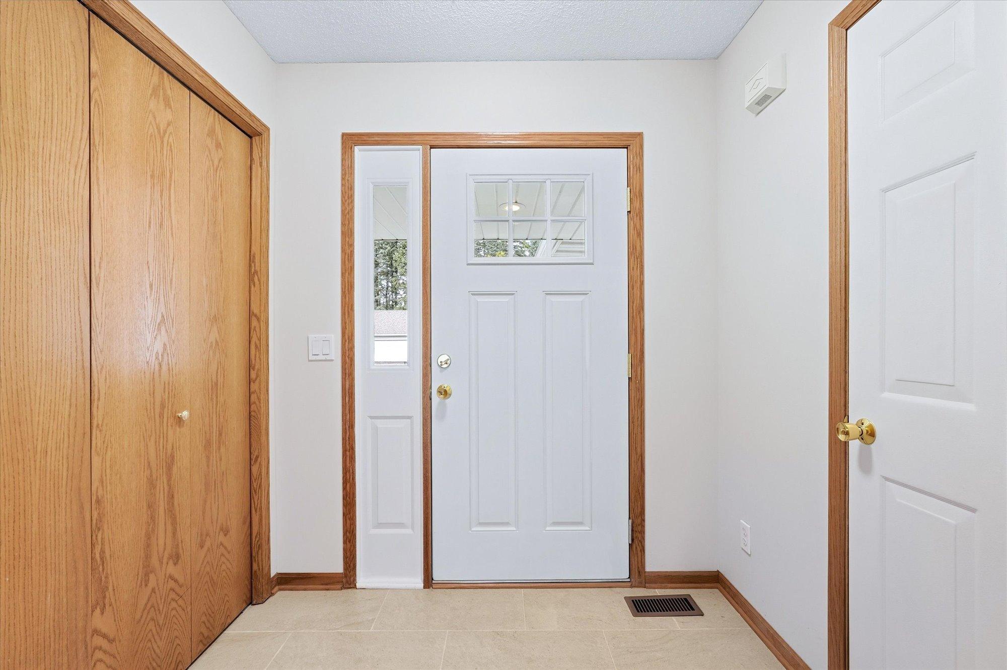 View of Residential at 342 Parkview Lane, Maplewood MN 55119, Maplewood (4 of 15) - Mike Wilen | Minnesota Team Real Estate