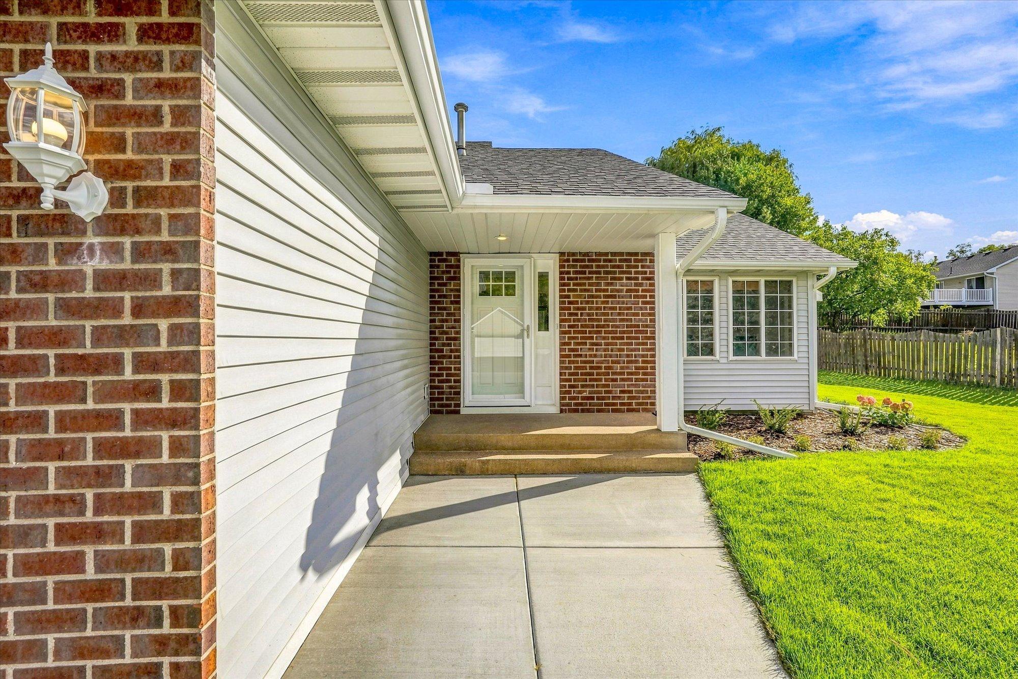 View of Residential at 342 Parkview Lane, Maplewood MN 55119, Maplewood (3 of 15) - Mike Wilen | Minnesota Team Real Estate
