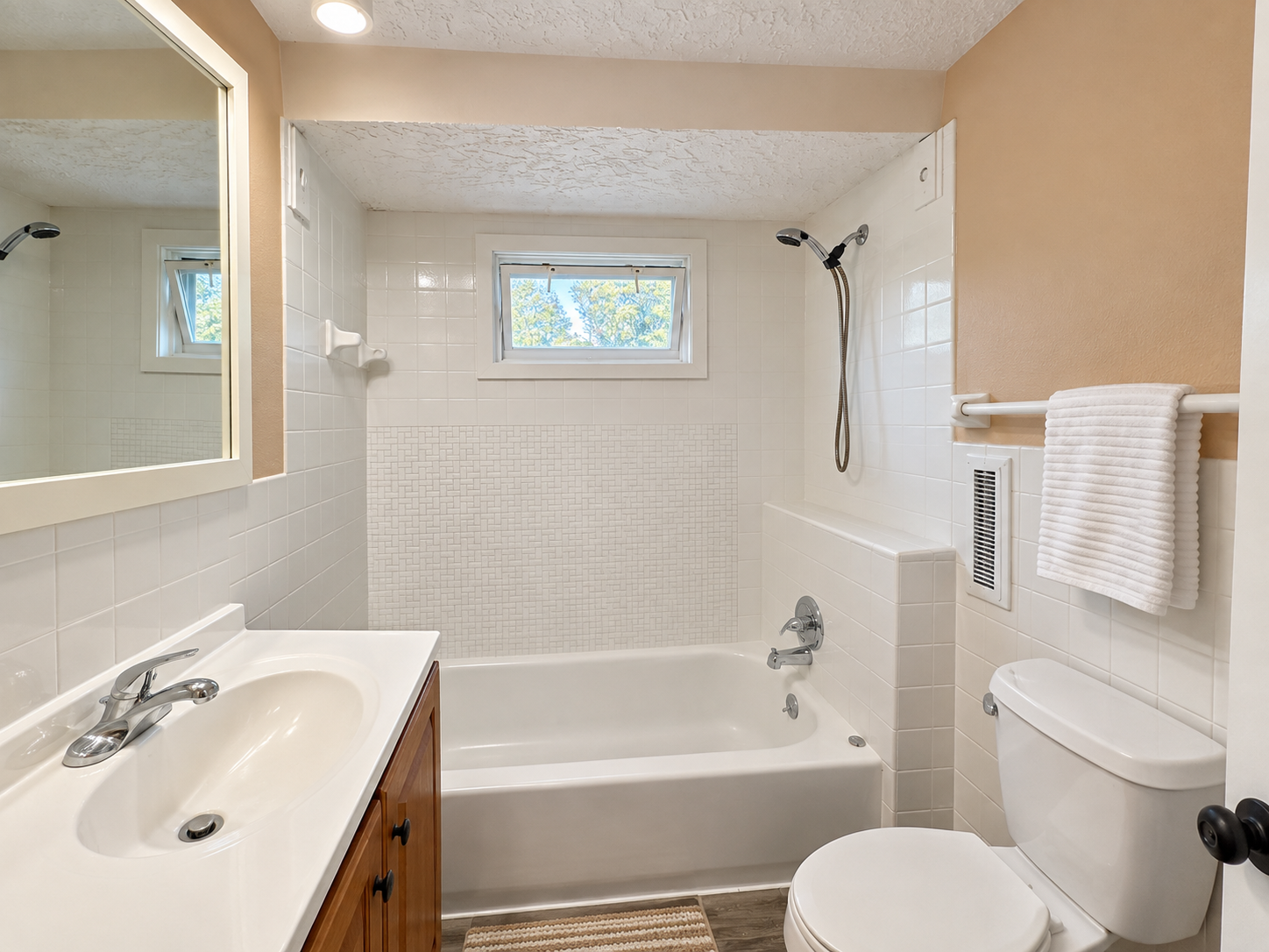 View of Residential at 1655 Washburn Avenue, Minneapolis MN 55411, Minneapolis (15 of 27) - Mike Wilen | Minnesota Team Real Estate