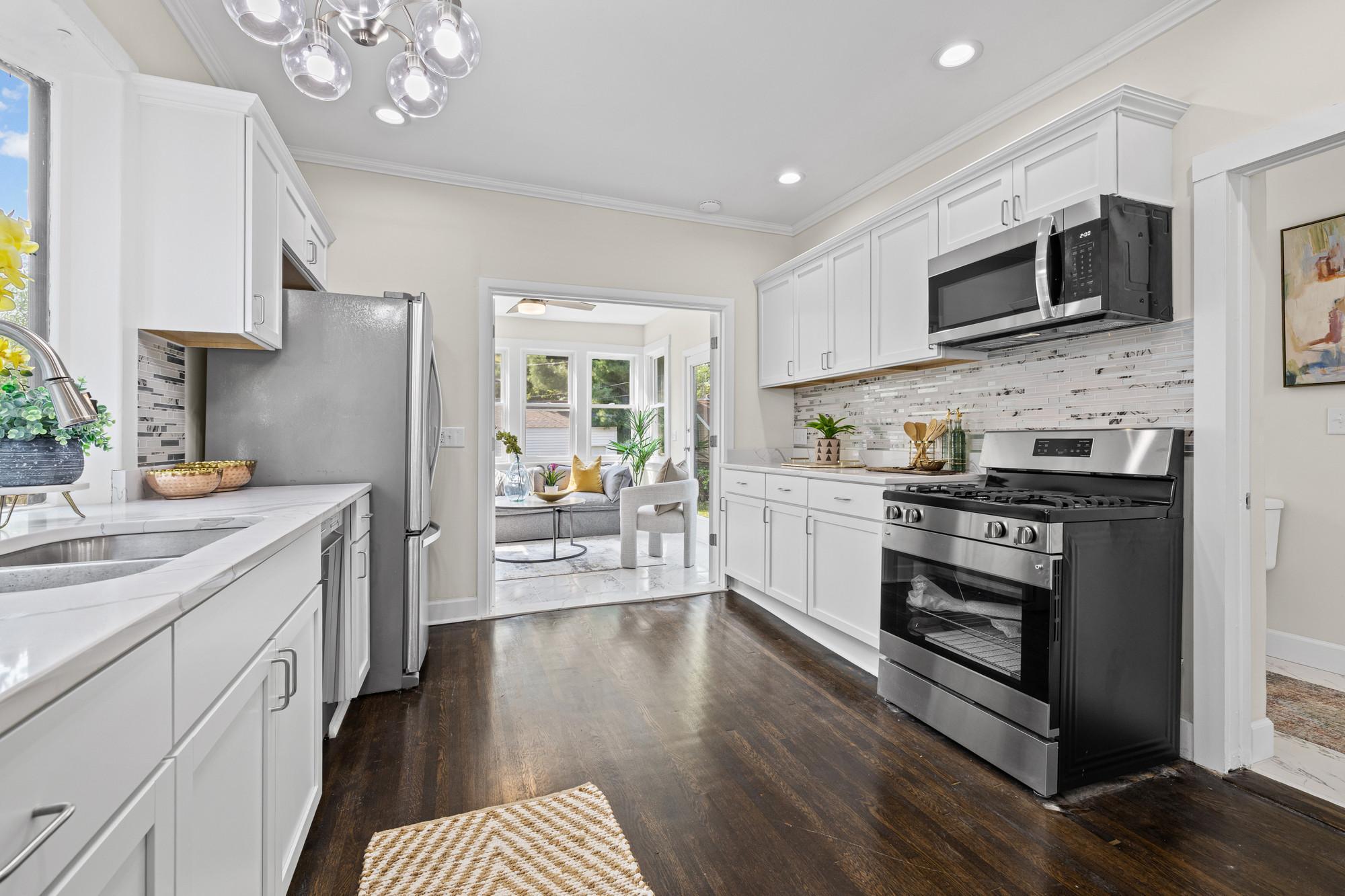 View of Residential at 892 Marshall Avenue, Saint Paul MN 55104, Saint Paul (11 of 53) - Mike Wilen | Minnesota Team Real Estate