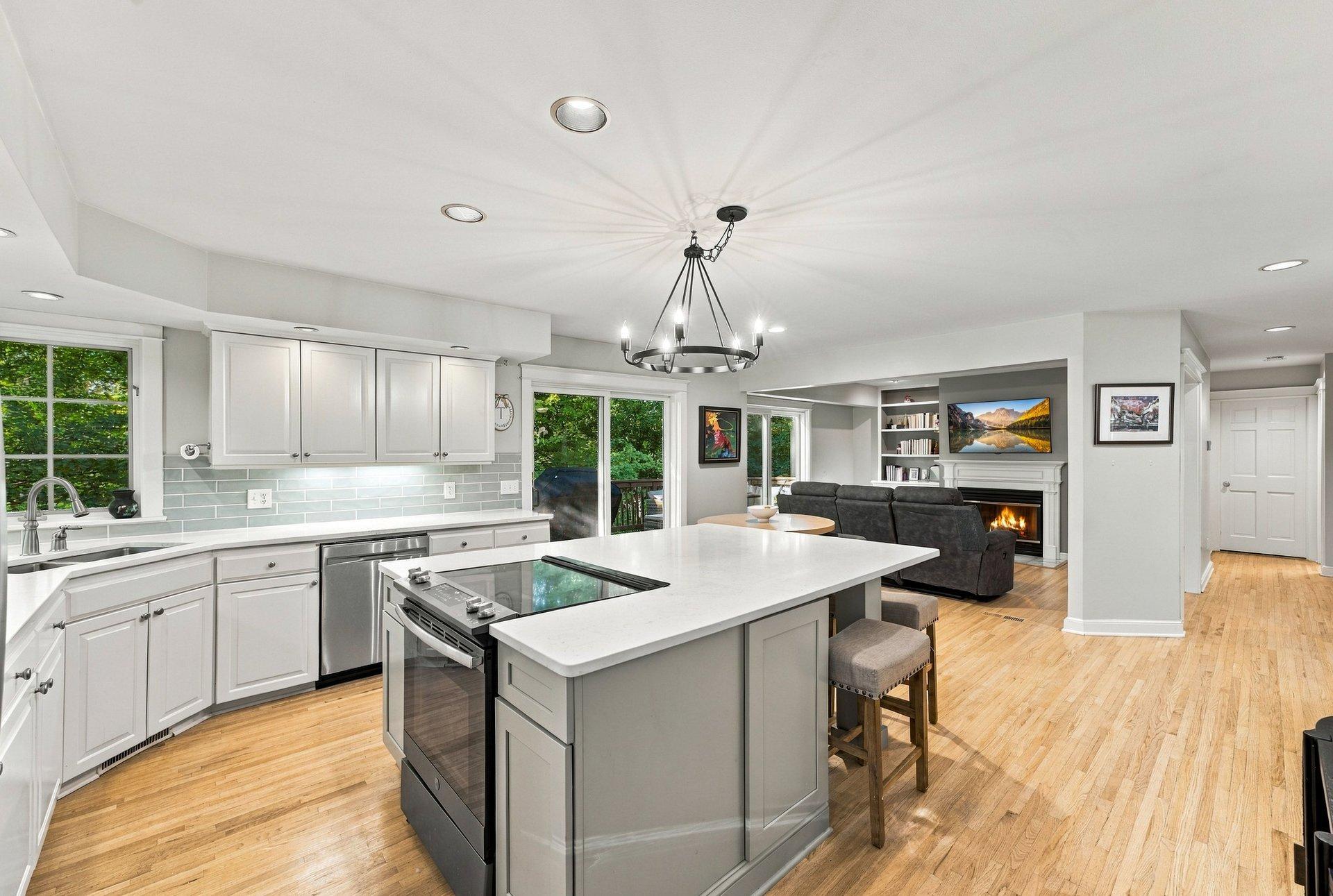 View of Residential at 60 Imperial Drive, West Saint Paul MN 55118, West Saint Paul (5 of 50) - Mike Wilen | Minnesota Team Real Estate