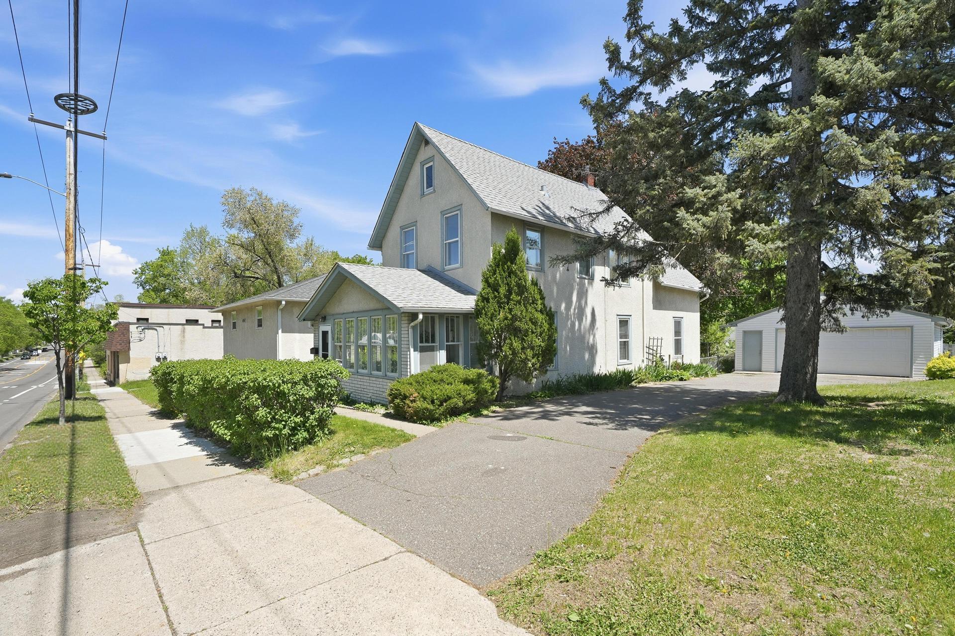 View of Residential at 1070 Dale Street, Saint Paul MN 55117, Saint Paul (2 of 38) - Mike Wilen | Minnesota Team Real Estate
