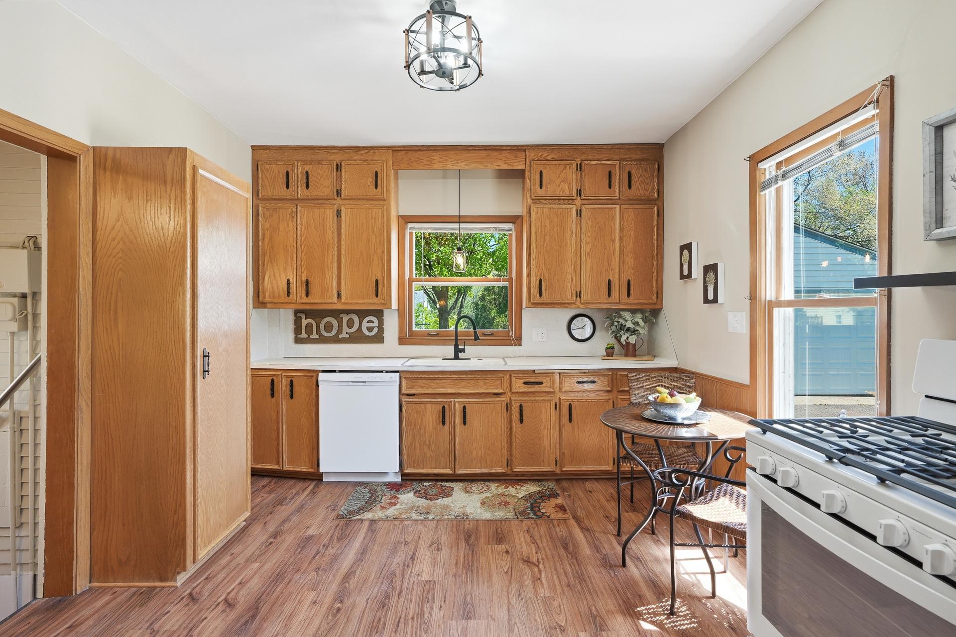 View of Single Family at 1070 Dale Street, Saint Paul - Mike Wilen | Minnesota Team Real Estate