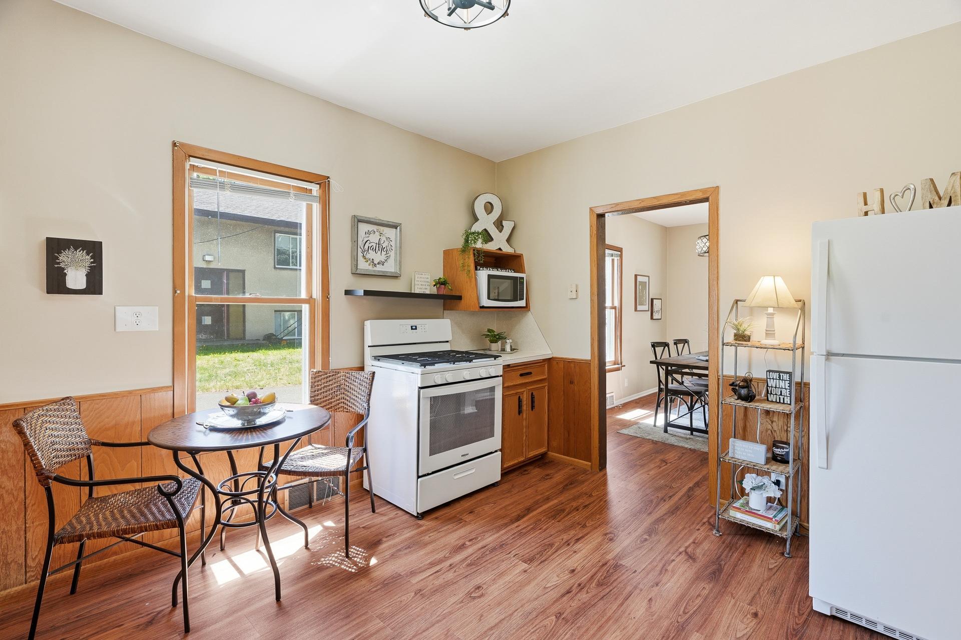 View of Residential at 1070 Dale Street, Saint Paul MN 55117, Saint Paul (22 of 38) - Mike Wilen | Minnesota Team Real Estate