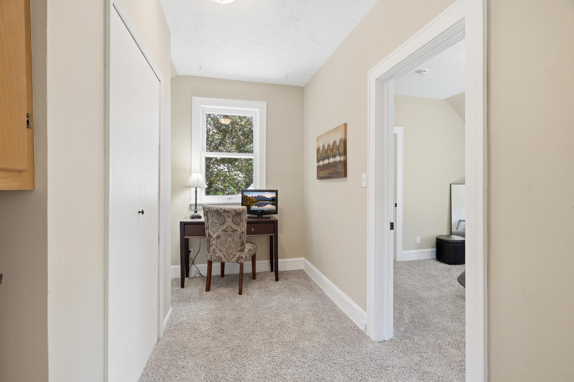 View of Residential at 1070 Dale Street, Saint Paul MN 55117, Saint Paul (29 of 38) - Mike Wilen | Minnesota Team Real Estate
