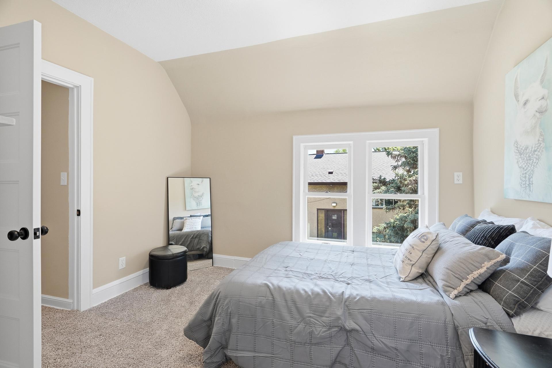 View of Residential at 1070 Dale Street, Saint Paul MN 55117, Saint Paul (31 of 38) - Mike Wilen | Minnesota Team Real Estate