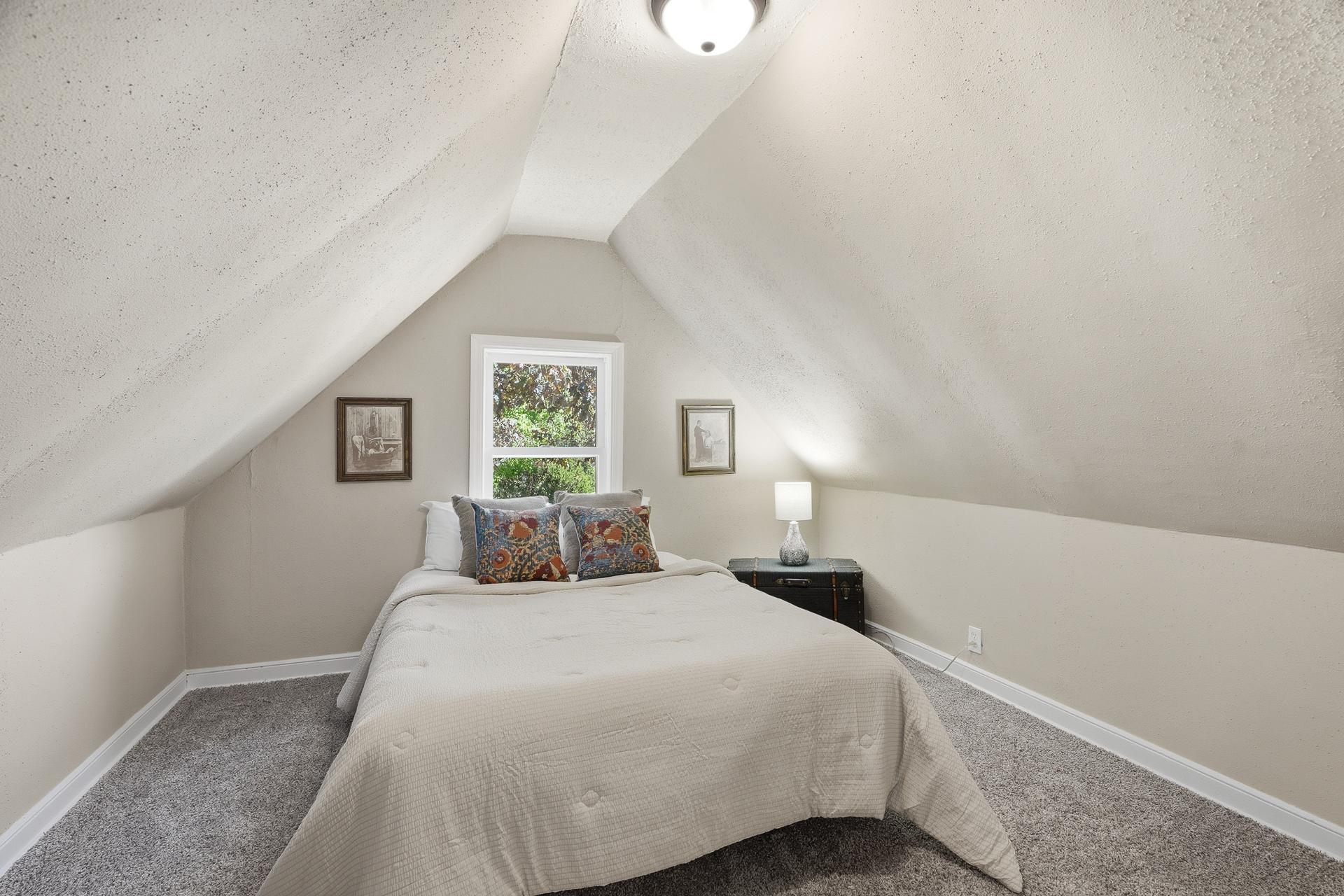 View of Residential at 1070 Dale Street, Saint Paul MN 55117, Saint Paul (33 of 38) - Mike Wilen | Minnesota Team Real Estate