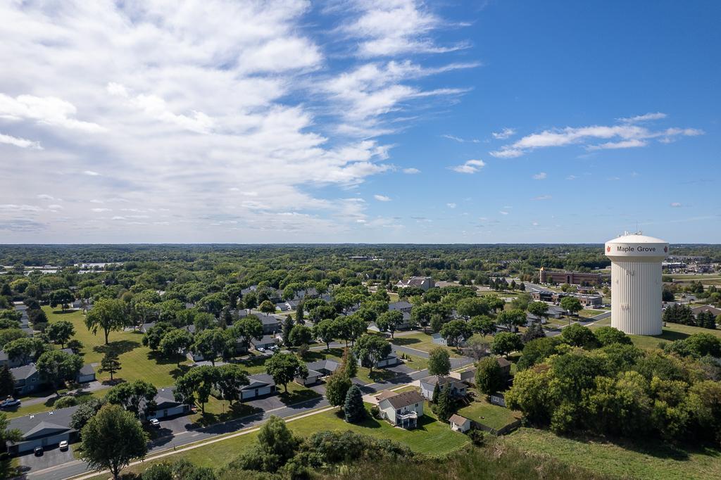 View of Residential at 9478 Ranchview Lane, Maple Grove MN 55369, Maple Grove (34 of 35) - Mike Wilen | Minnesota Team Real Estate