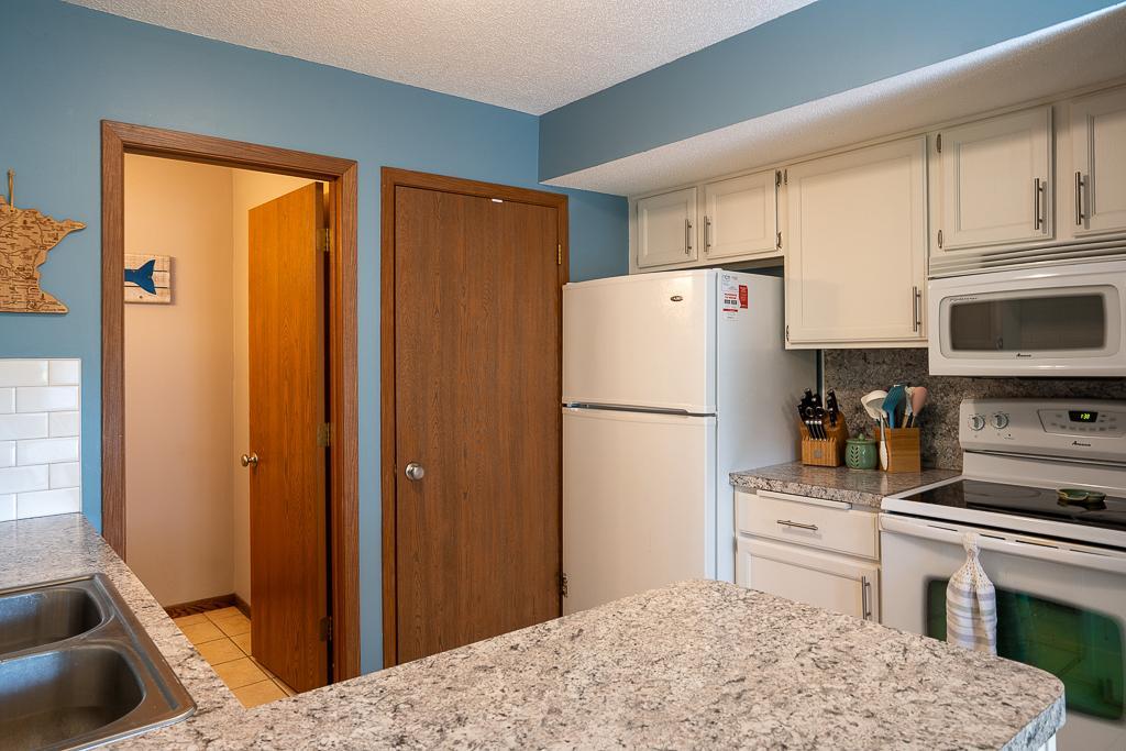 View of Residential at 9478 Ranchview Lane, Maple Grove MN 55369, Maple Grove (12 of 35) - Mike Wilen | Minnesota Team Real Estate