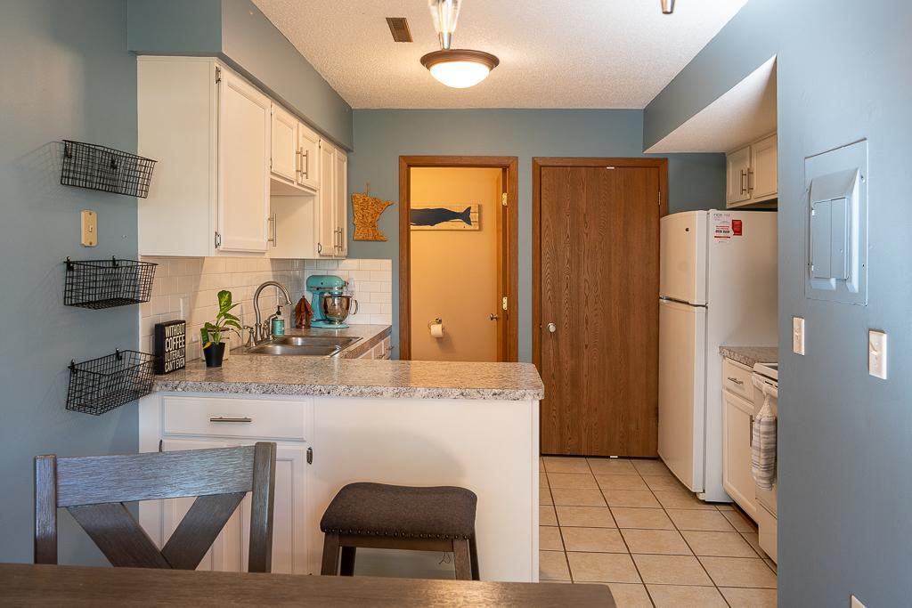 View of Residential at 9478 Ranchview Lane, Maple Grove MN 55369, Maple Grove (11 of 35) - Mike Wilen | Minnesota Team Real Estate