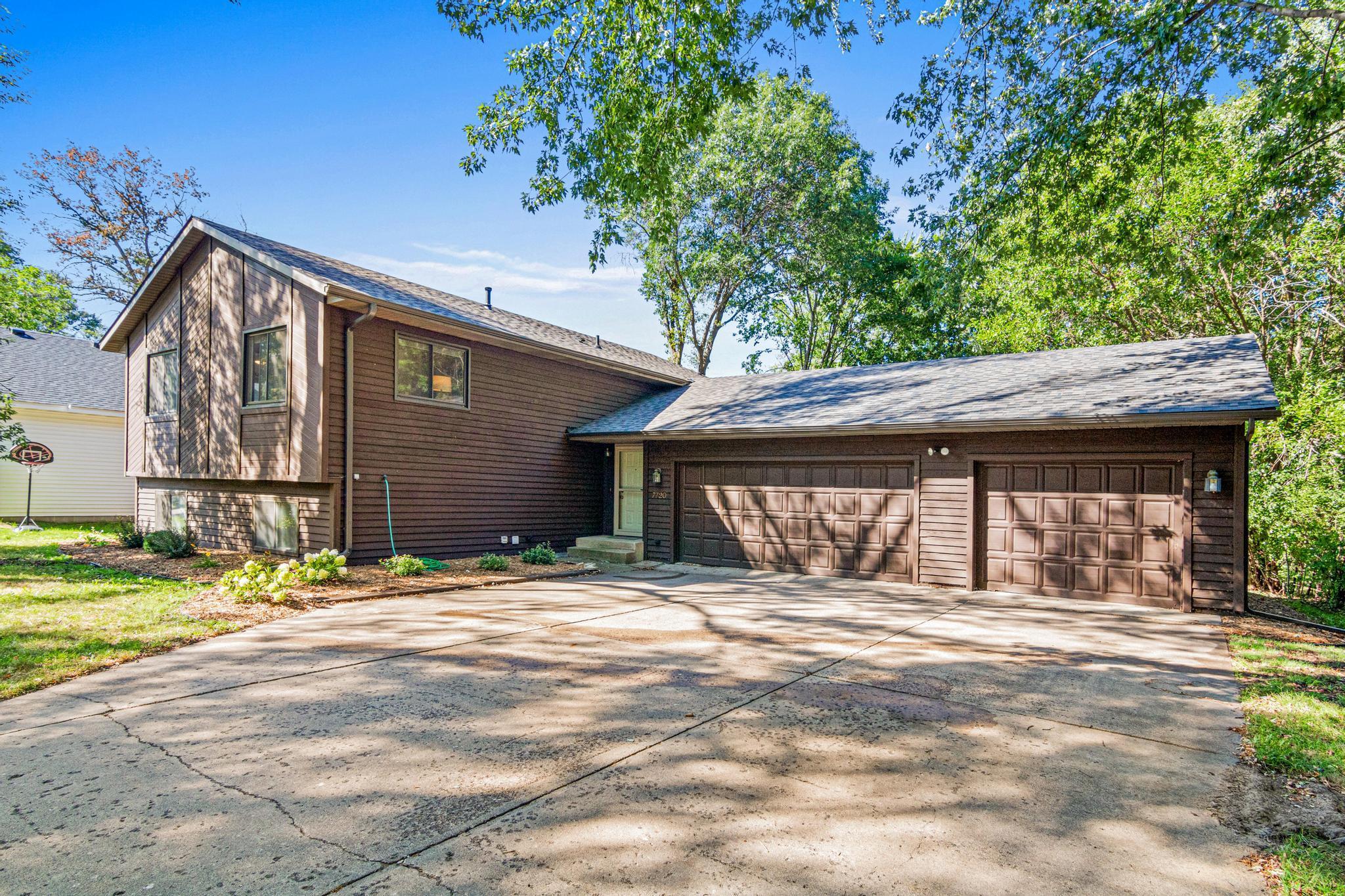 View of Single Family at 7720 Long Lake Road, Mounds View - Mike Wilen | Minnesota Team Real Estate