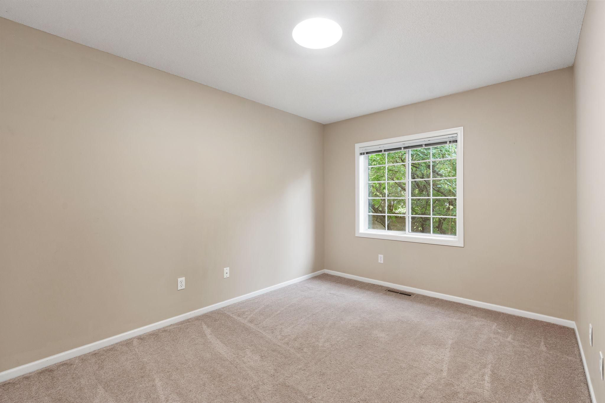 View of Residential at 320 Willoughby Way, Minnetonka MN 55305, Minnetonka (26 of 38) - Mike Wilen | Minnesota Team Real Estate