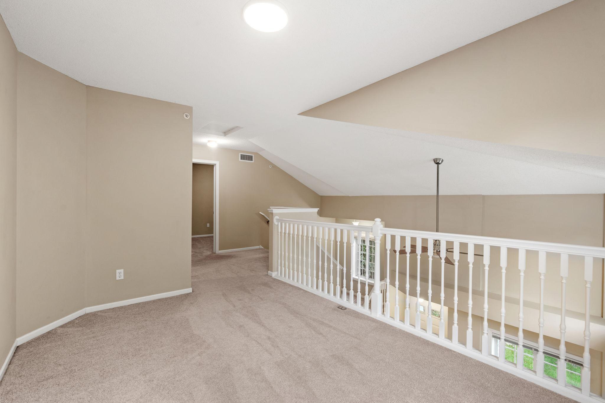 View of Residential at 320 Willoughby Way, Minnetonka MN 55305, Minnetonka (25 of 38) - Mike Wilen | Minnesota Team Real Estate