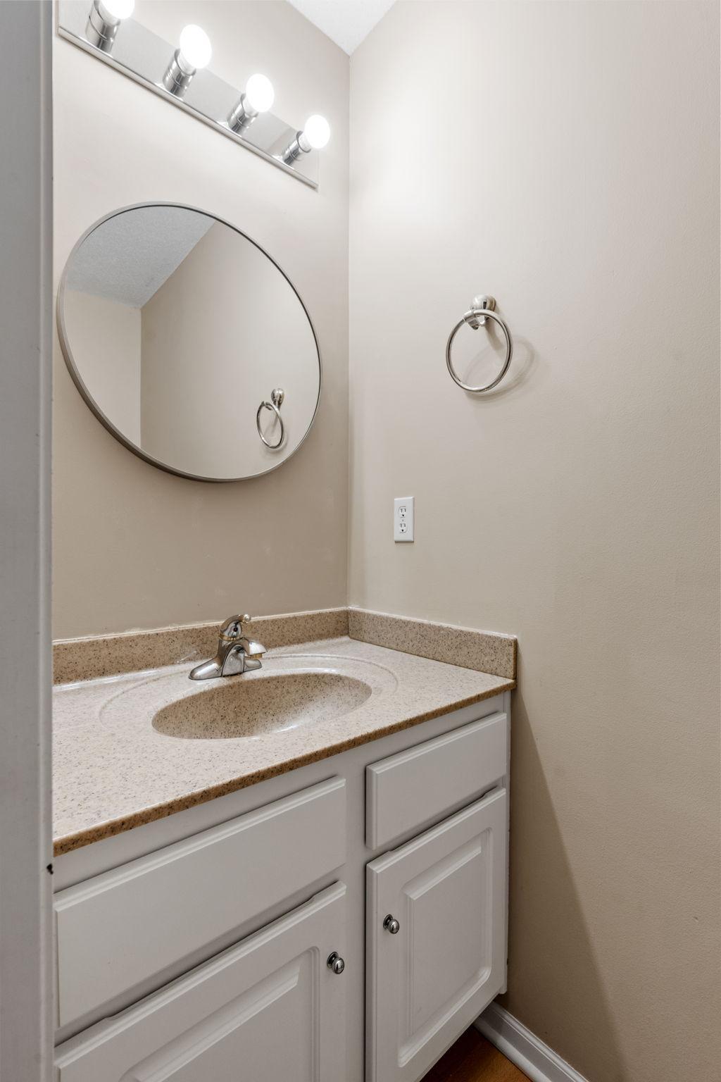 View of Residential at 320 Willoughby Way, Minnetonka MN 55305, Minnetonka (22 of 38) - Mike Wilen | Minnesota Team Real Estate