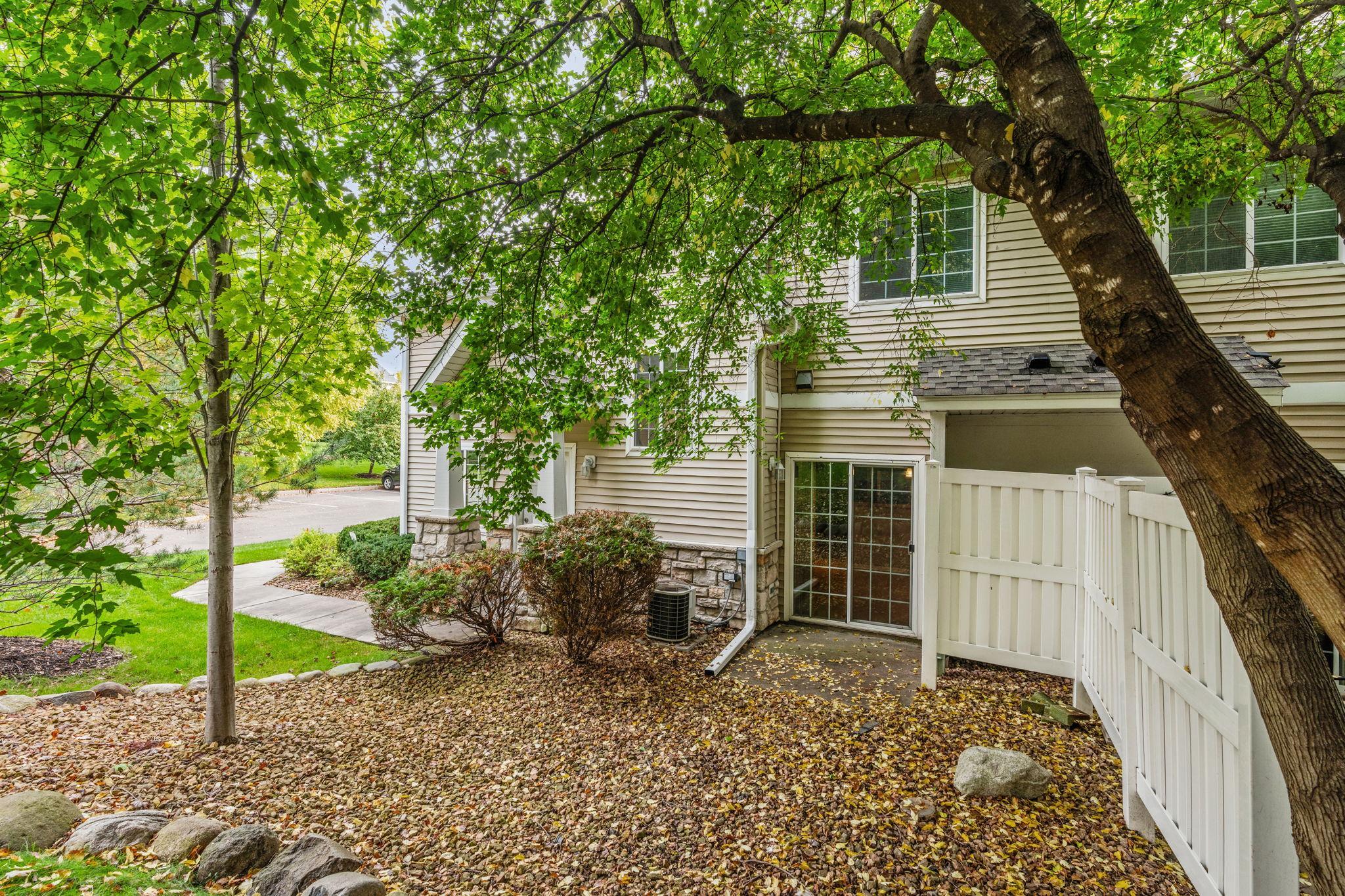 View of Residential at 320 Willoughby Way, Minnetonka MN 55305, Minnetonka (9 of 38) - Mike Wilen | Minnesota Team Real Estate