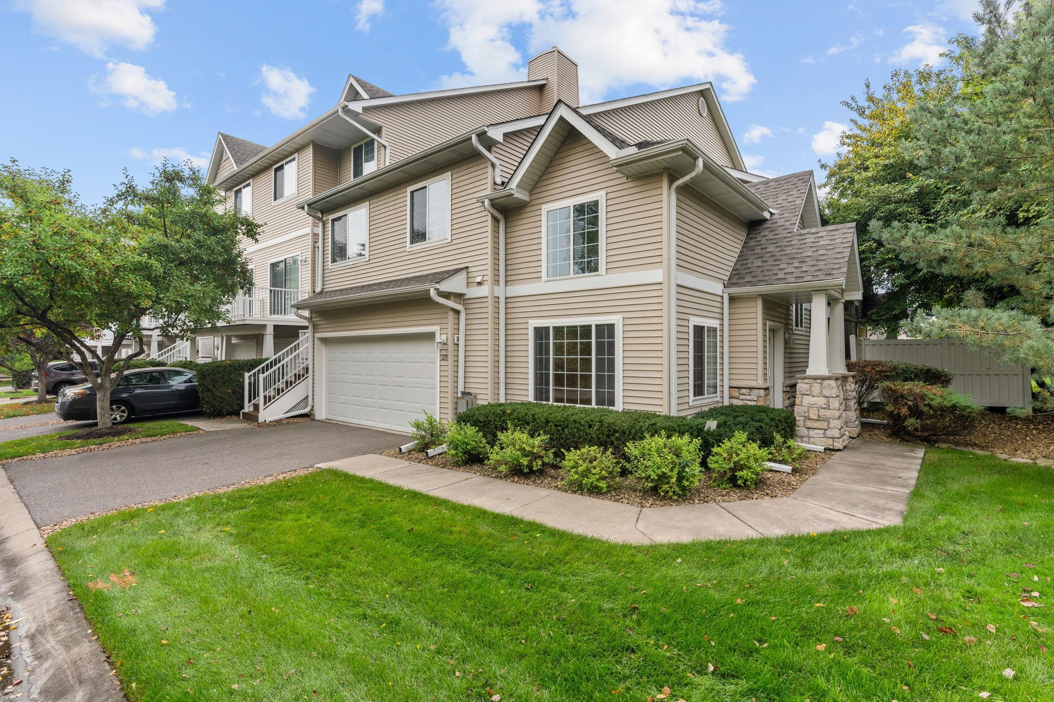 View of Residential at 320 Willoughby Way, Minnetonka MN 55305, Minnetonka (4 of 38) - Mike Wilen | Minnesota Team Real Estate
