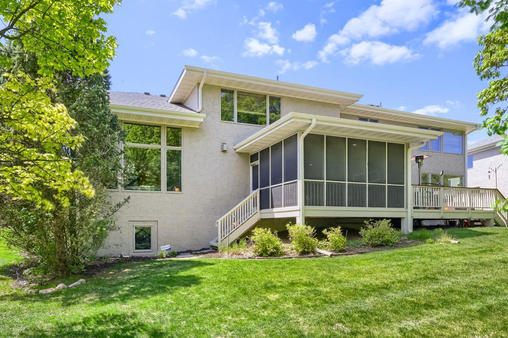 View of Residential at 1340 Waterford Drive, Golden Valley MN 55422, Golden Valley (28 of 38) - Mike Wilen | Minnesota Team Real Estate