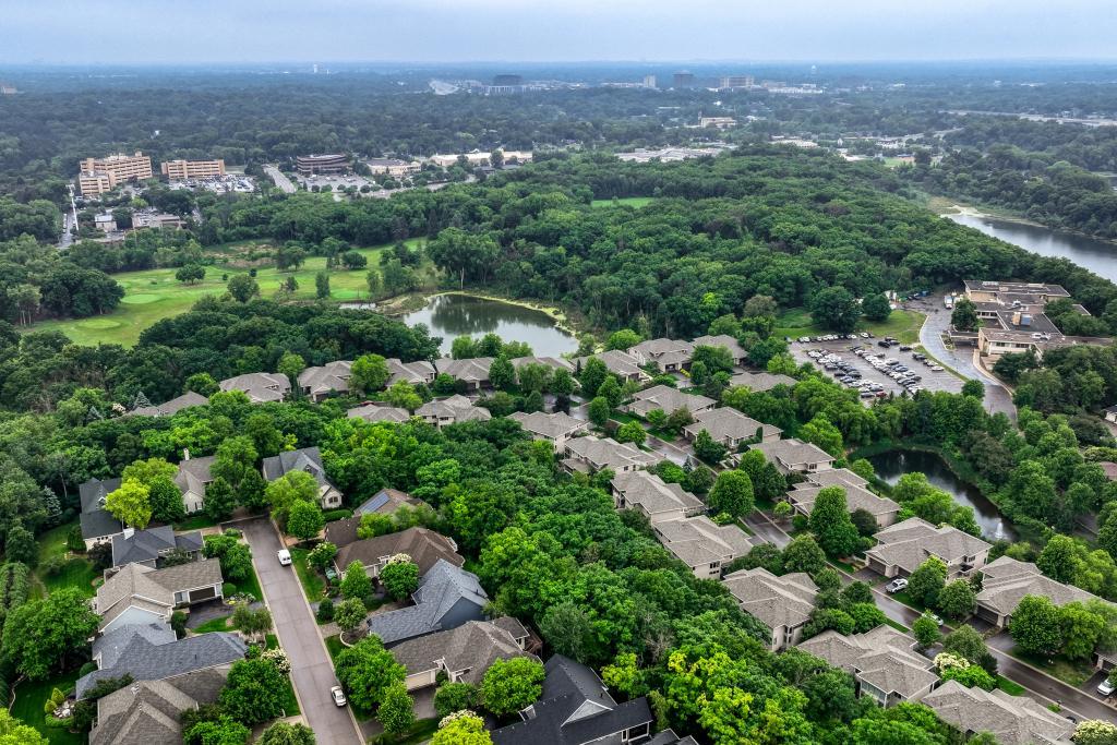 View of Residential at 1340 Waterford Drive, Golden Valley MN 55422, Golden Valley (33 of 38) - Mike Wilen | Minnesota Team Real Estate