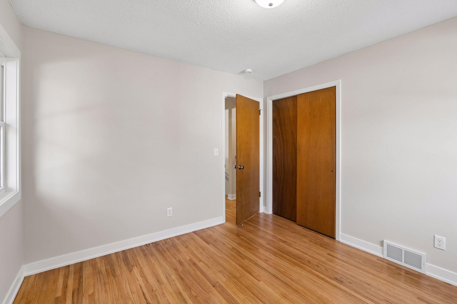 View of Residential at 15001 Oakland Avenue, Burnsville MN 55306, Burnsville (13 of 30) - Mike Wilen | Minnesota Team Real Estate