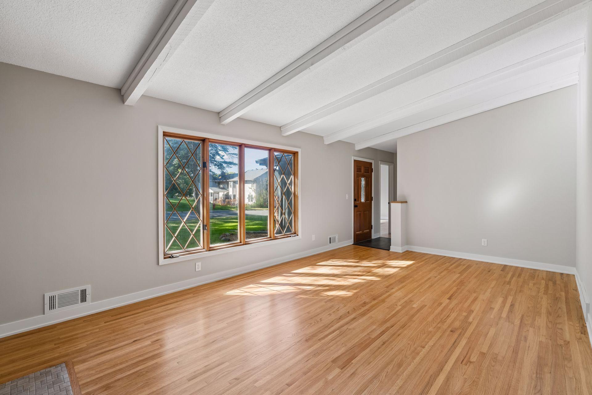 View of Residential at 15001 Oakland Avenue, Burnsville MN 55306, Burnsville (10 of 30) - Mike Wilen | Minnesota Team Real Estate