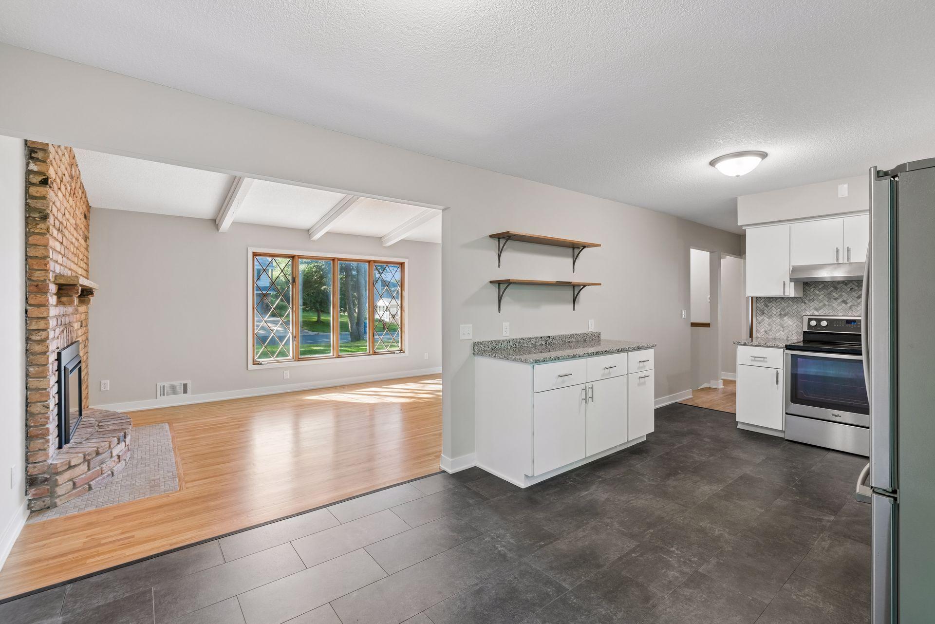 View of Residential at 15001 Oakland Avenue, Burnsville MN 55306, Burnsville (7 of 30) - Mike Wilen | Minnesota Team Real Estate