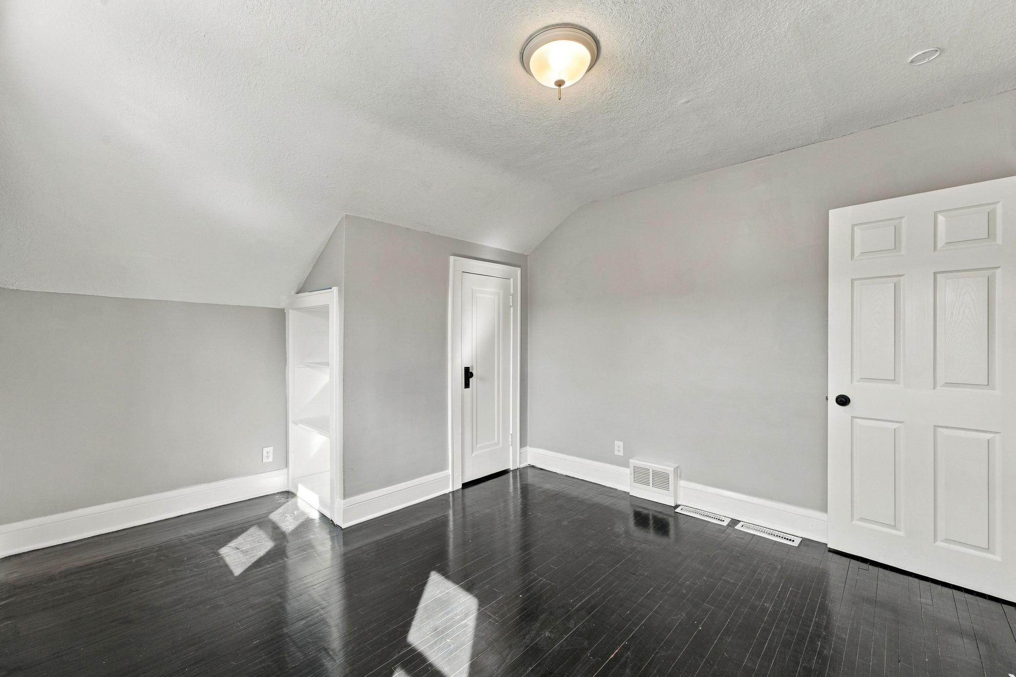 View of Residential at 2810 Penn Avenue, Minneapolis MN 55411, Minneapolis (26 of 39) - Mike Wilen | Minnesota Team Real Estate