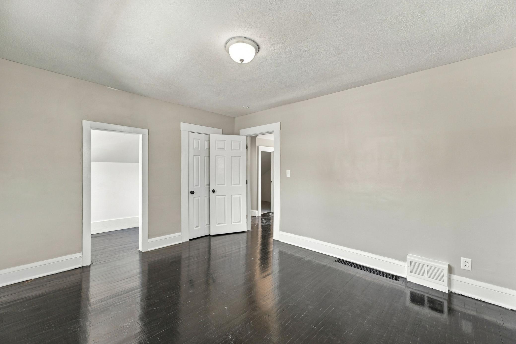 View of Residential at 2810 Penn Avenue, Minneapolis MN 55411, Minneapolis (22 of 39) - Mike Wilen | Minnesota Team Real Estate