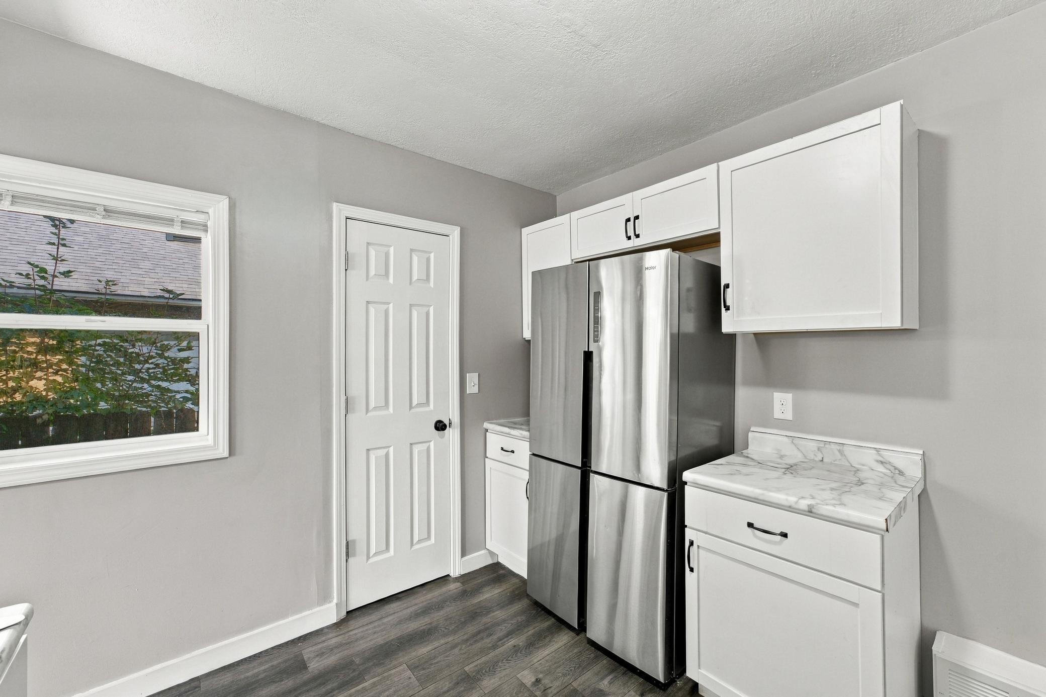 View of Residential at 2810 Penn Avenue, Minneapolis MN 55411, Minneapolis (14 of 39) - Mike Wilen | Minnesota Team Real Estate