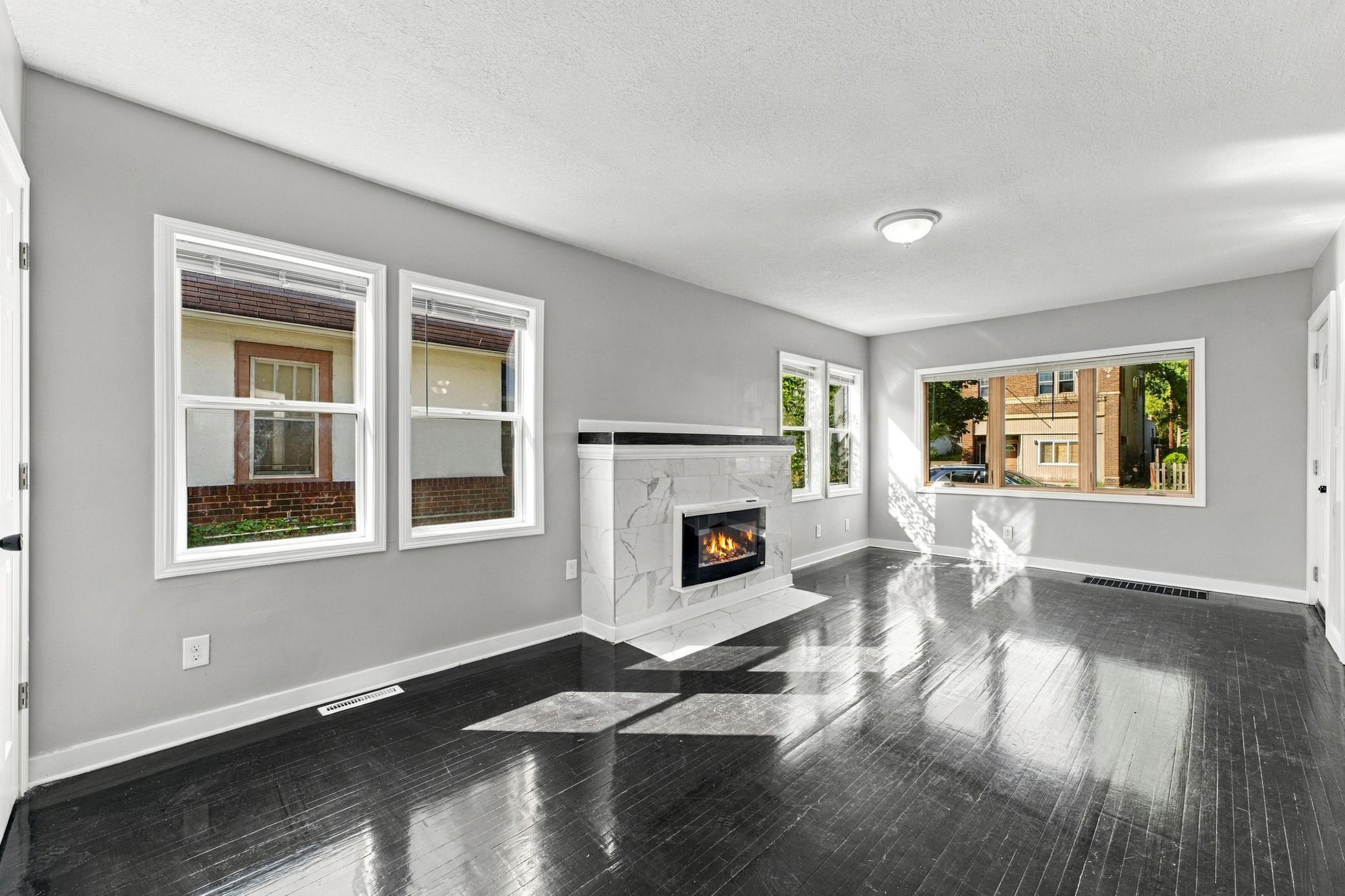 View of Residential at 2810 Penn Avenue, Minneapolis MN 55411, Minneapolis (7 of 39) - Mike Wilen | Minnesota Team Real Estate