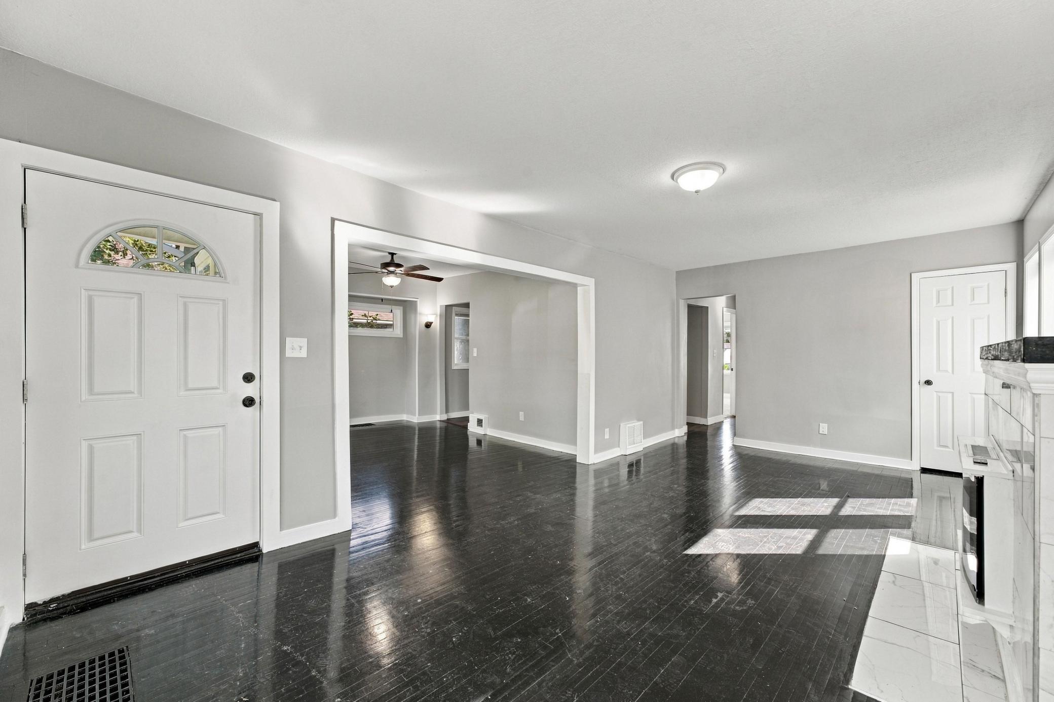 View of Residential at 2810 Penn Avenue, Minneapolis MN 55411, Minneapolis (9 of 39) - Mike Wilen | Minnesota Team Real Estate