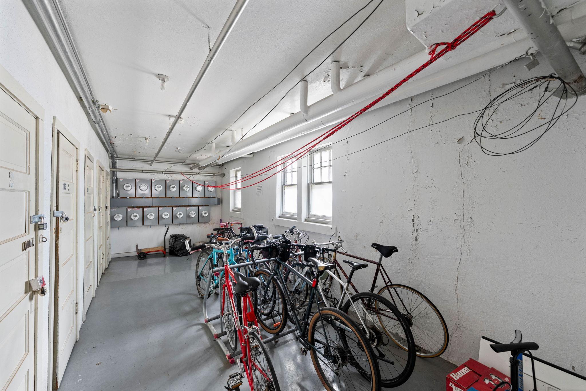 View of Residential at 3252 Fremont Avenue #203, Minneapolis MN 55408, Minneapolis (24 of 26) - Mike Wilen | Minnesota Team Real Estate